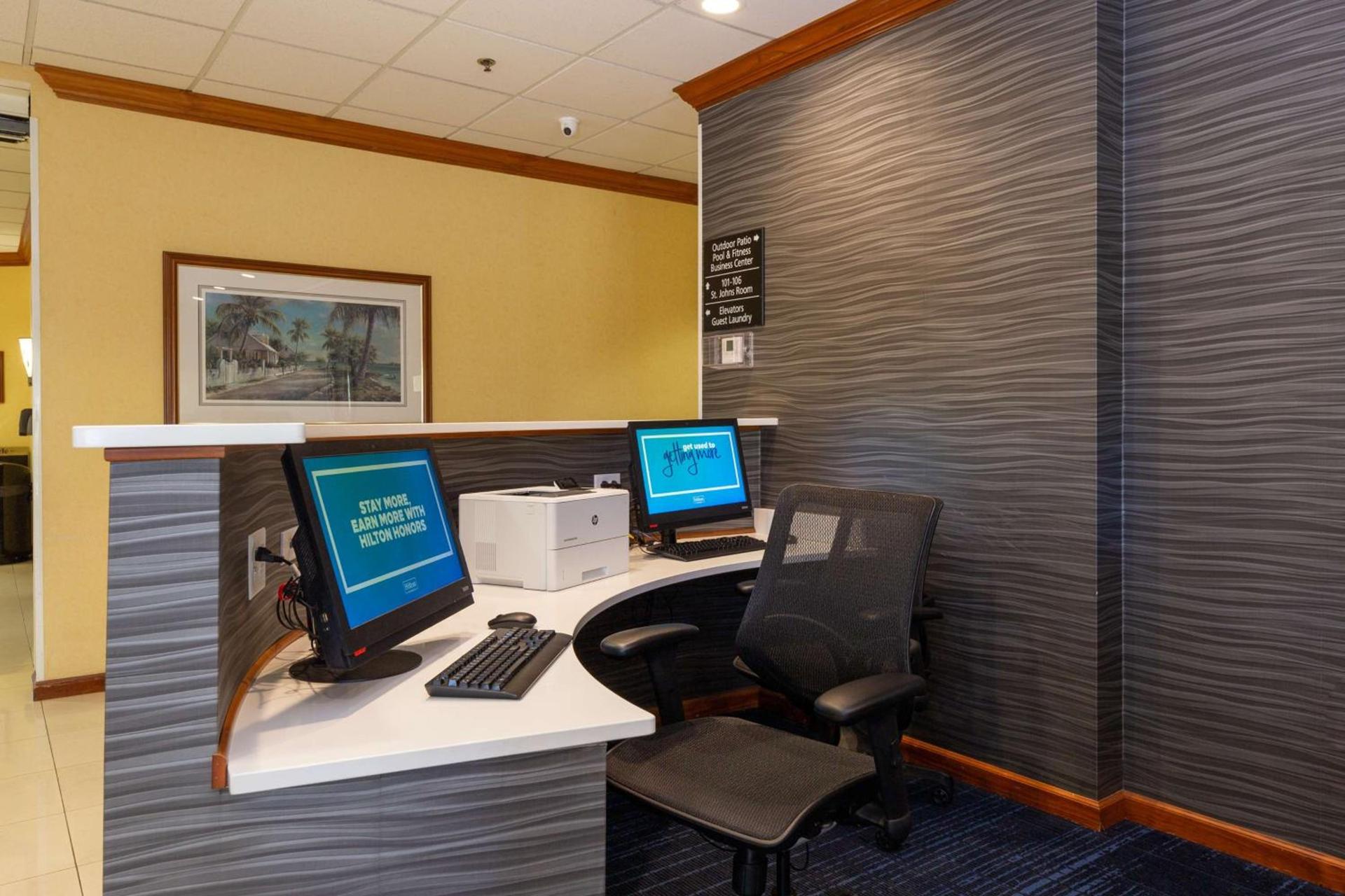 Hampton Inn & Suites Jacksonville Deerwood Park photo 65