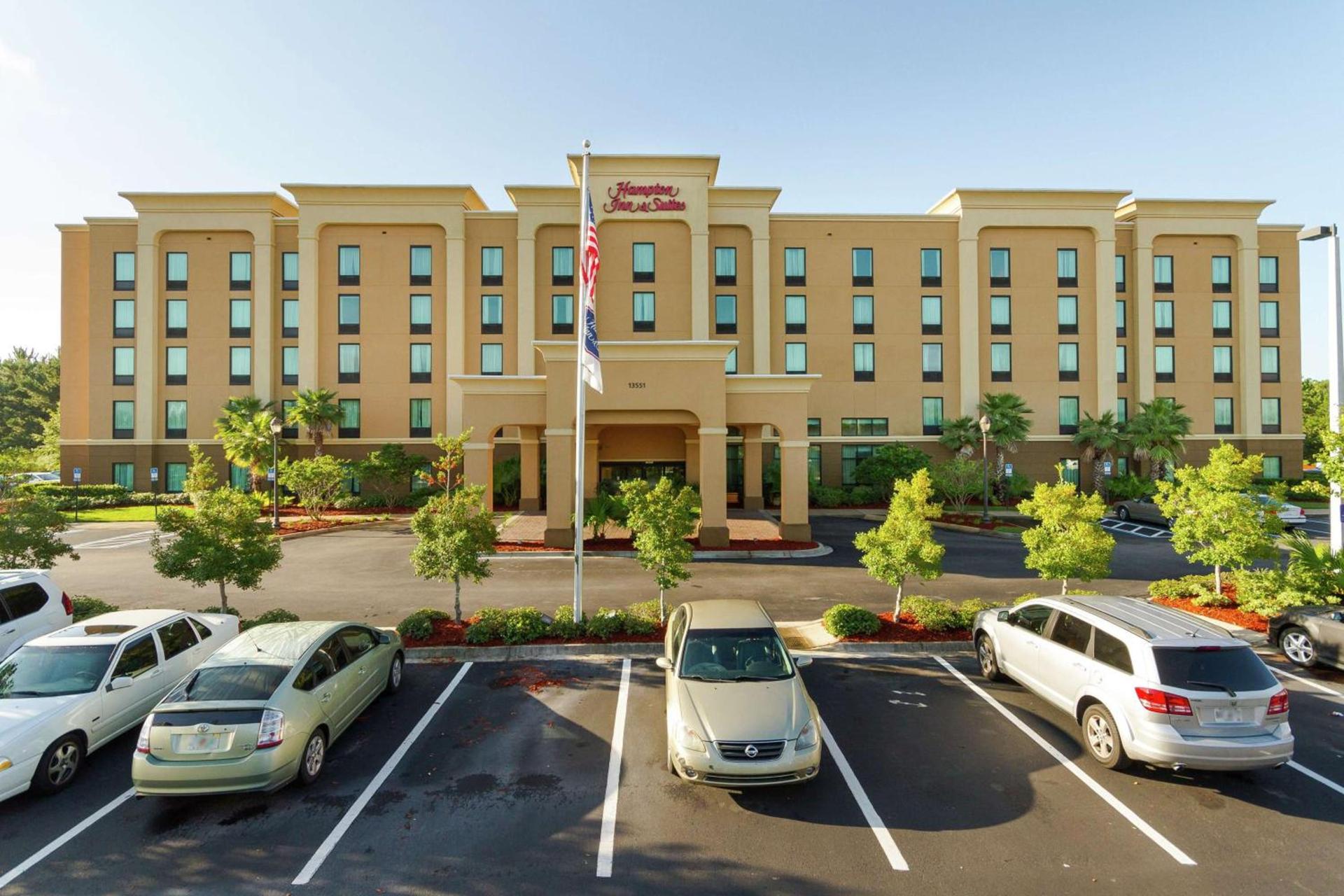 Hampton Inn & Suites Jacksonville-Airport photo 2