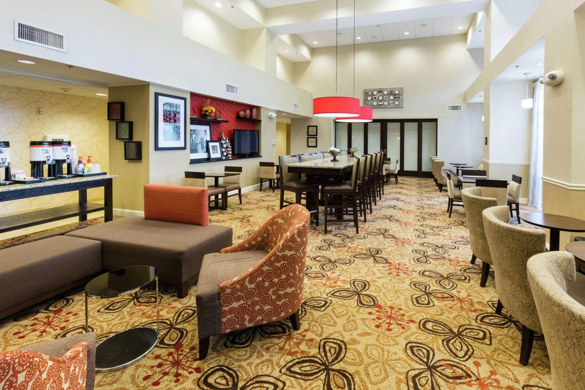 Hampton Inn & Suites Jacksonville-Airport photo 7