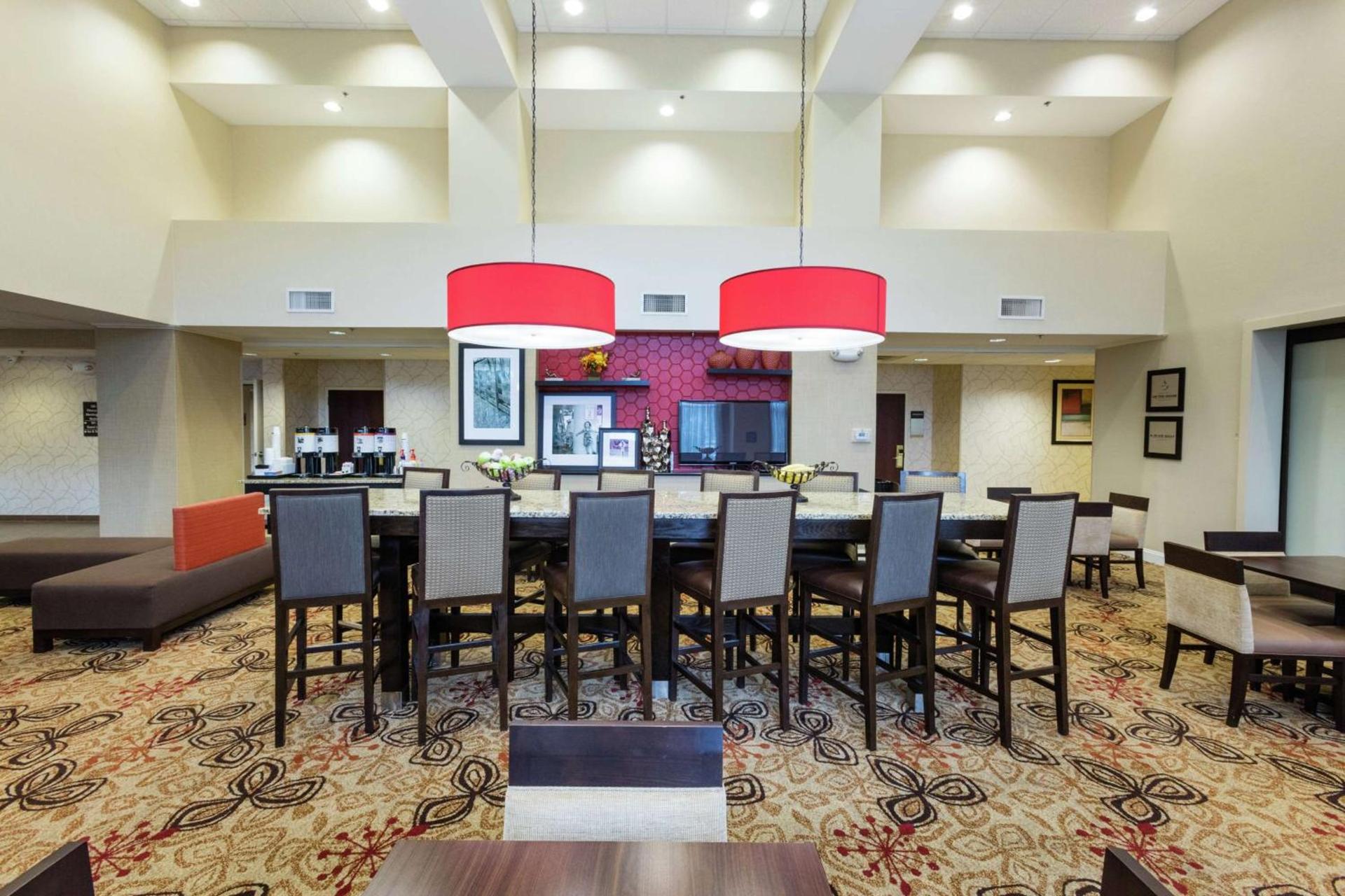 Hampton Inn & Suites Jacksonville-Airport photo 9
