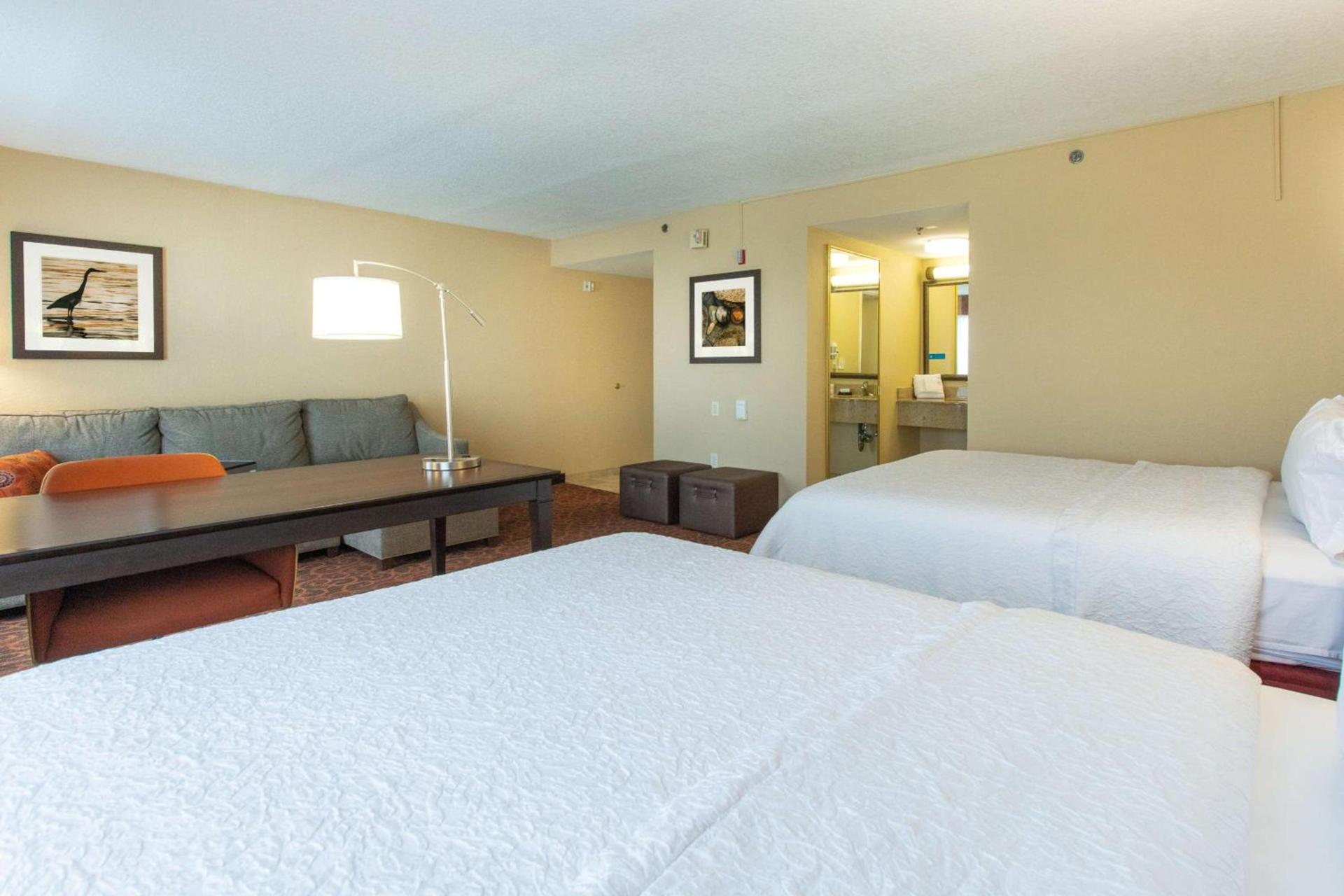 Hampton Inn & Suites Jacksonville-Airport photo 20