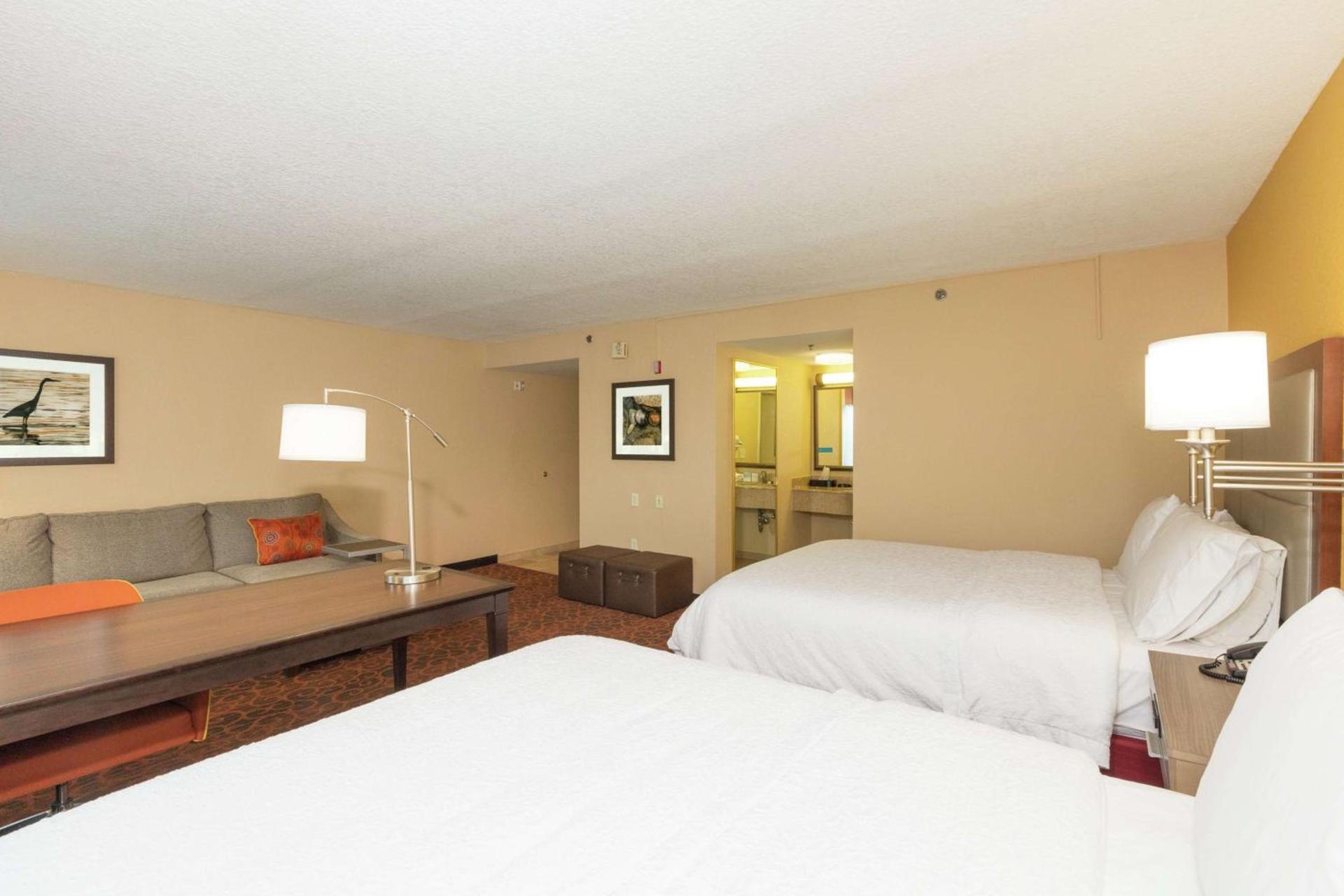 Hampton Inn & Suites Jacksonville-Airport photo 26