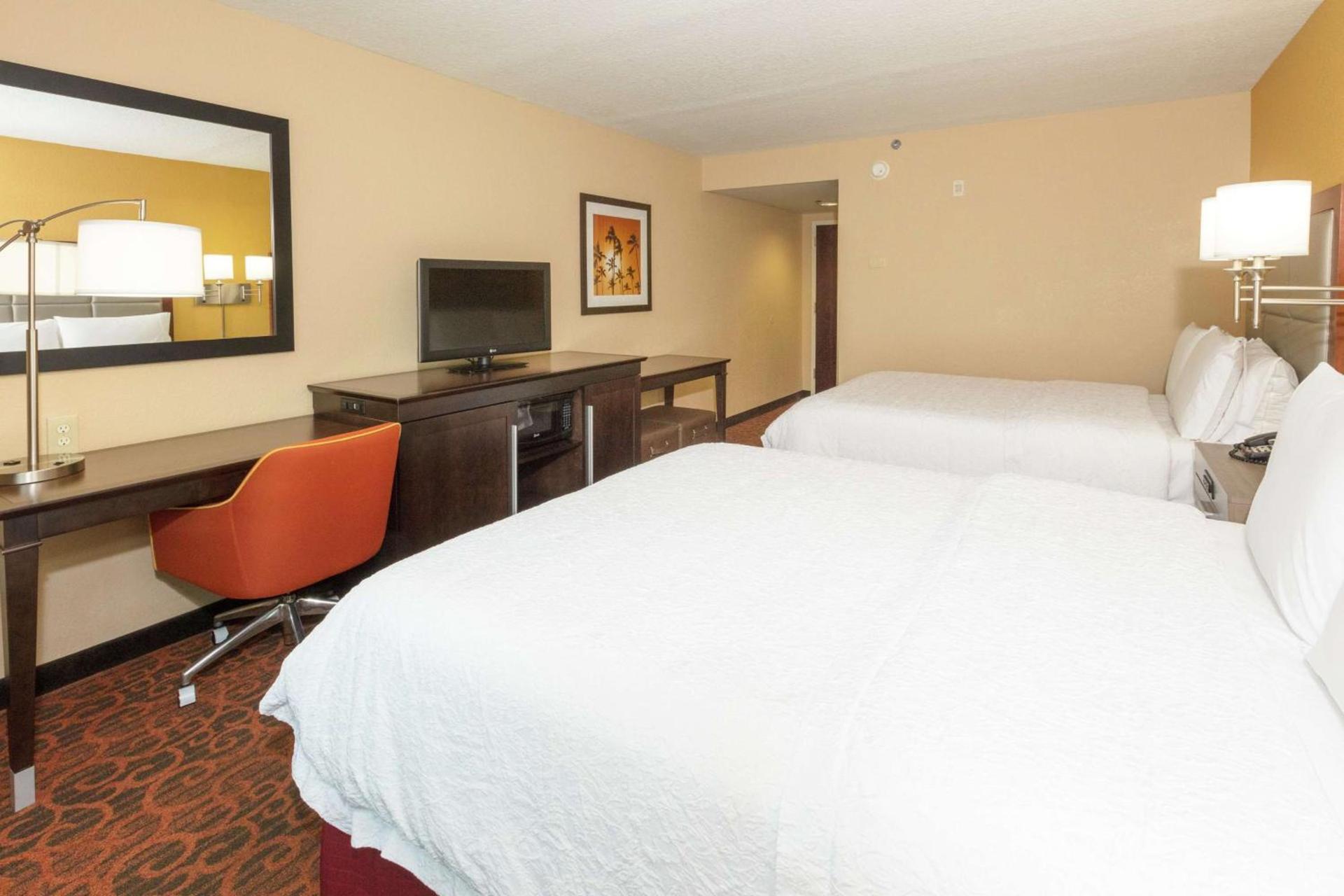 Hampton Inn & Suites Jacksonville-Airport photo 33