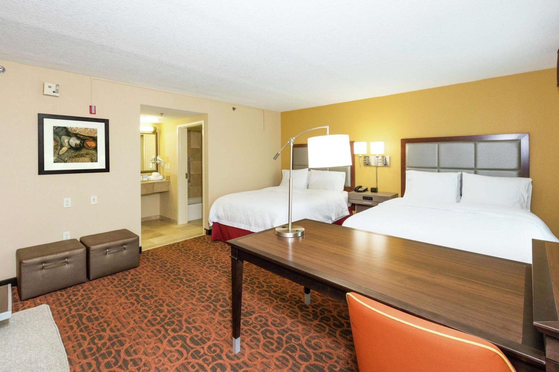 Hampton Inn & Suites Jacksonville-Airport photo 39