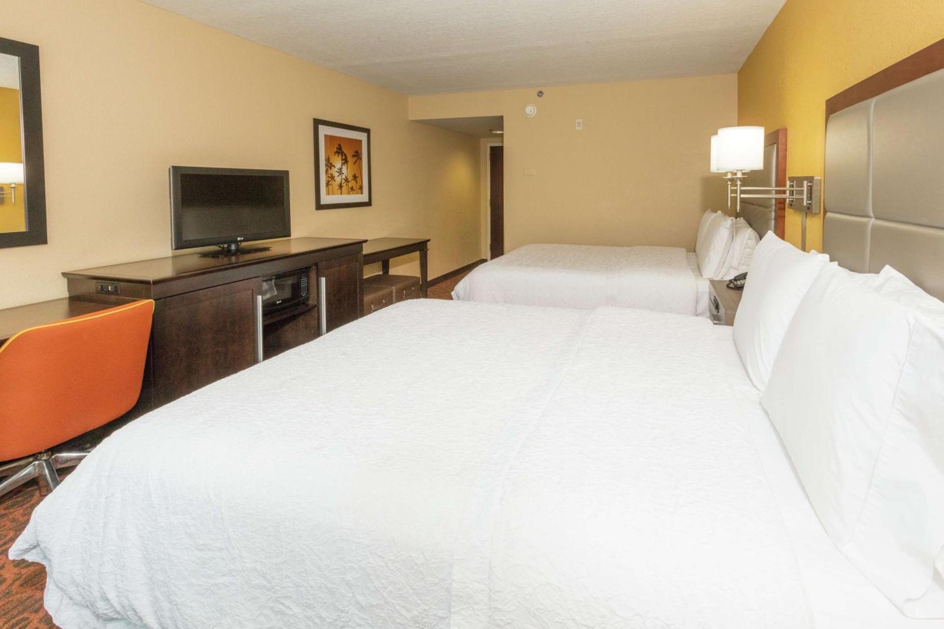 Hampton Inn & Suites Jacksonville-Airport photo 45
