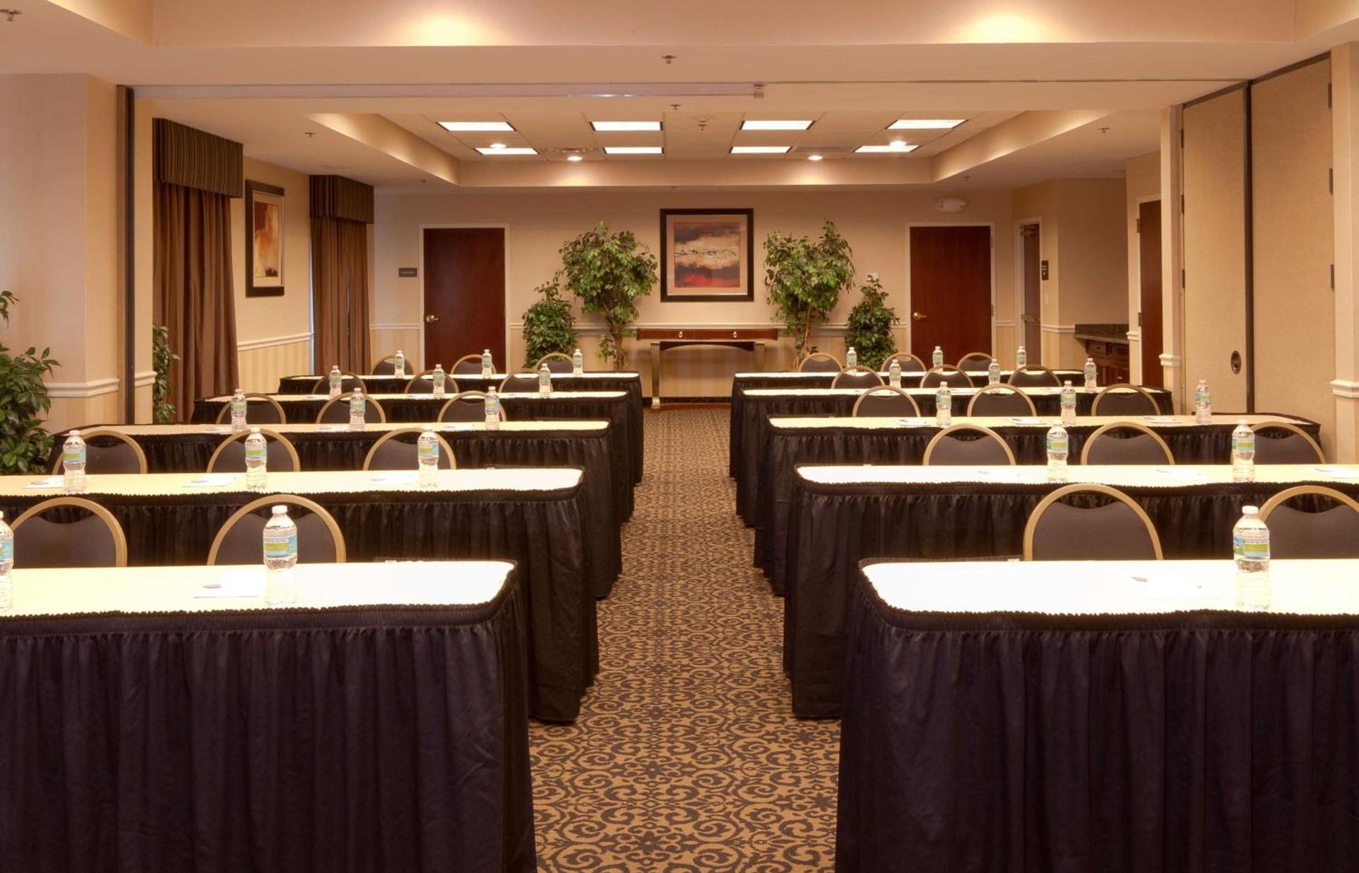 Hampton Inn & Suites Jacksonville-Airport photo 47