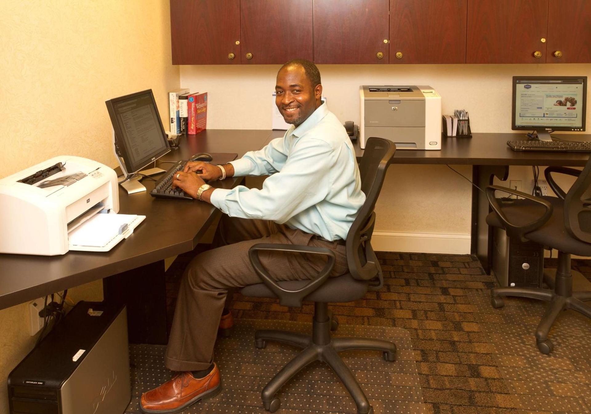 Hampton Inn & Suites Jacksonville-Airport photo 50