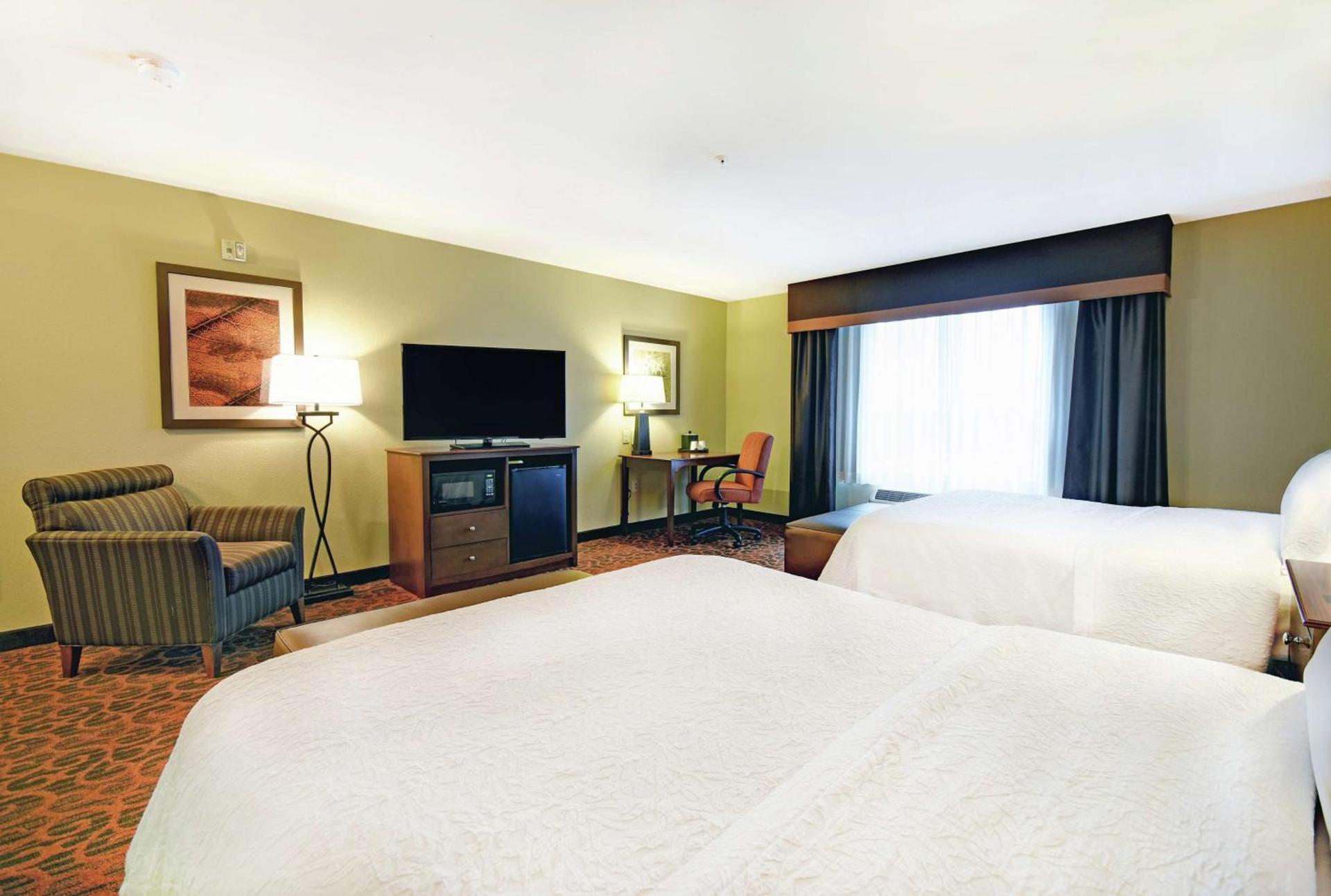 Hampton Inn Beloit photo 20