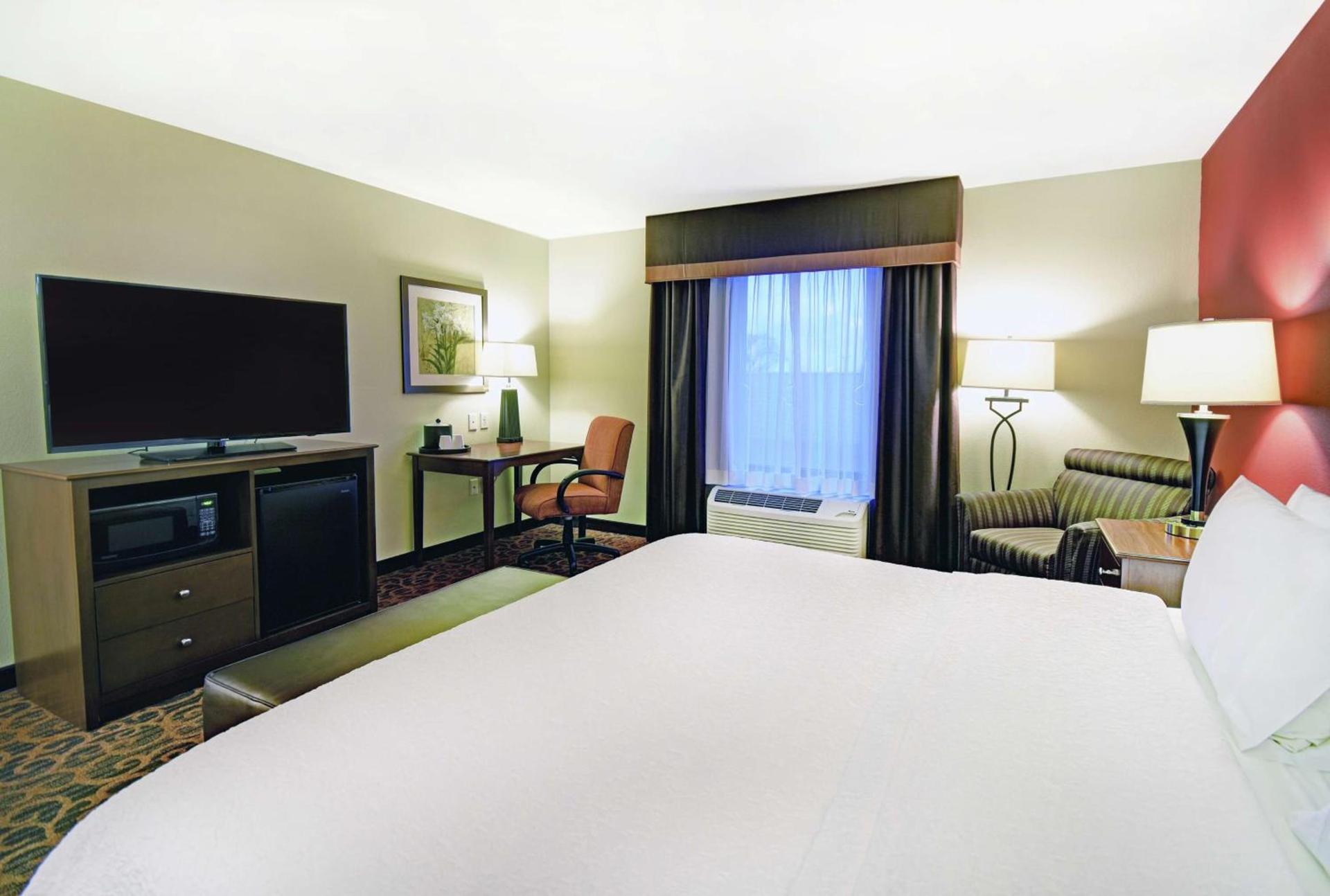 Hampton Inn Beloit photo 22