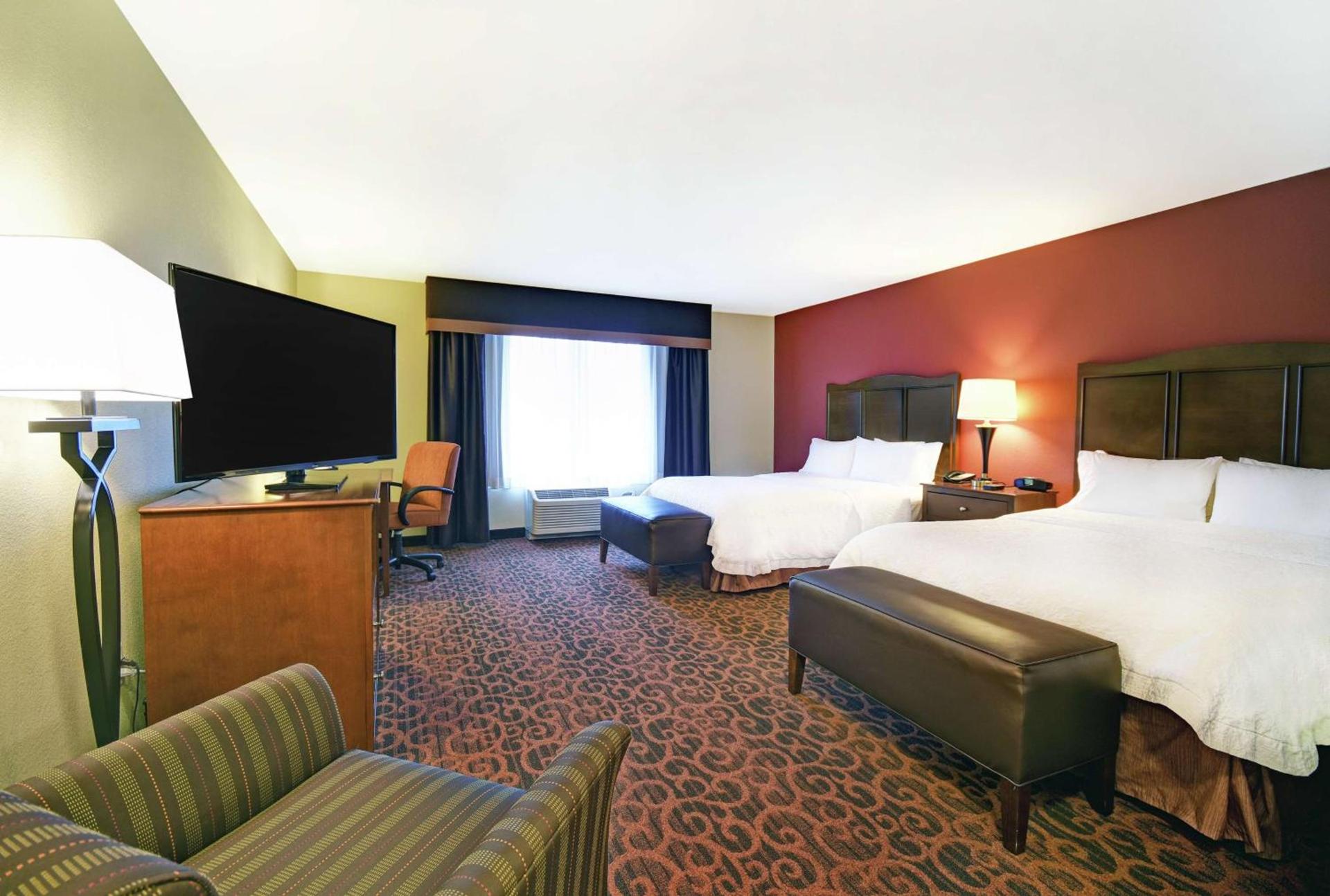 Hampton Inn Beloit photo 28