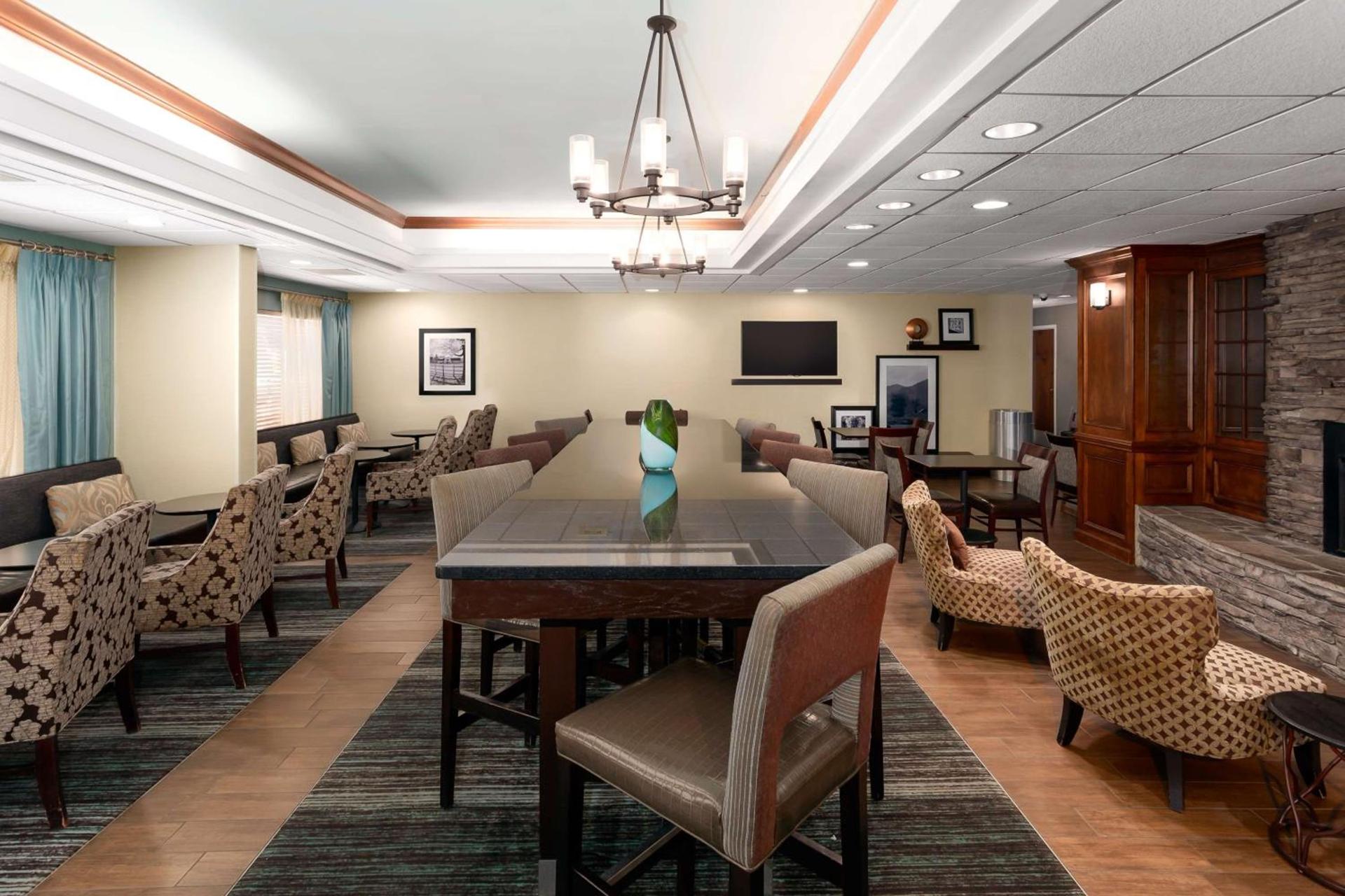 Hampton Inn Kingsport photo 7