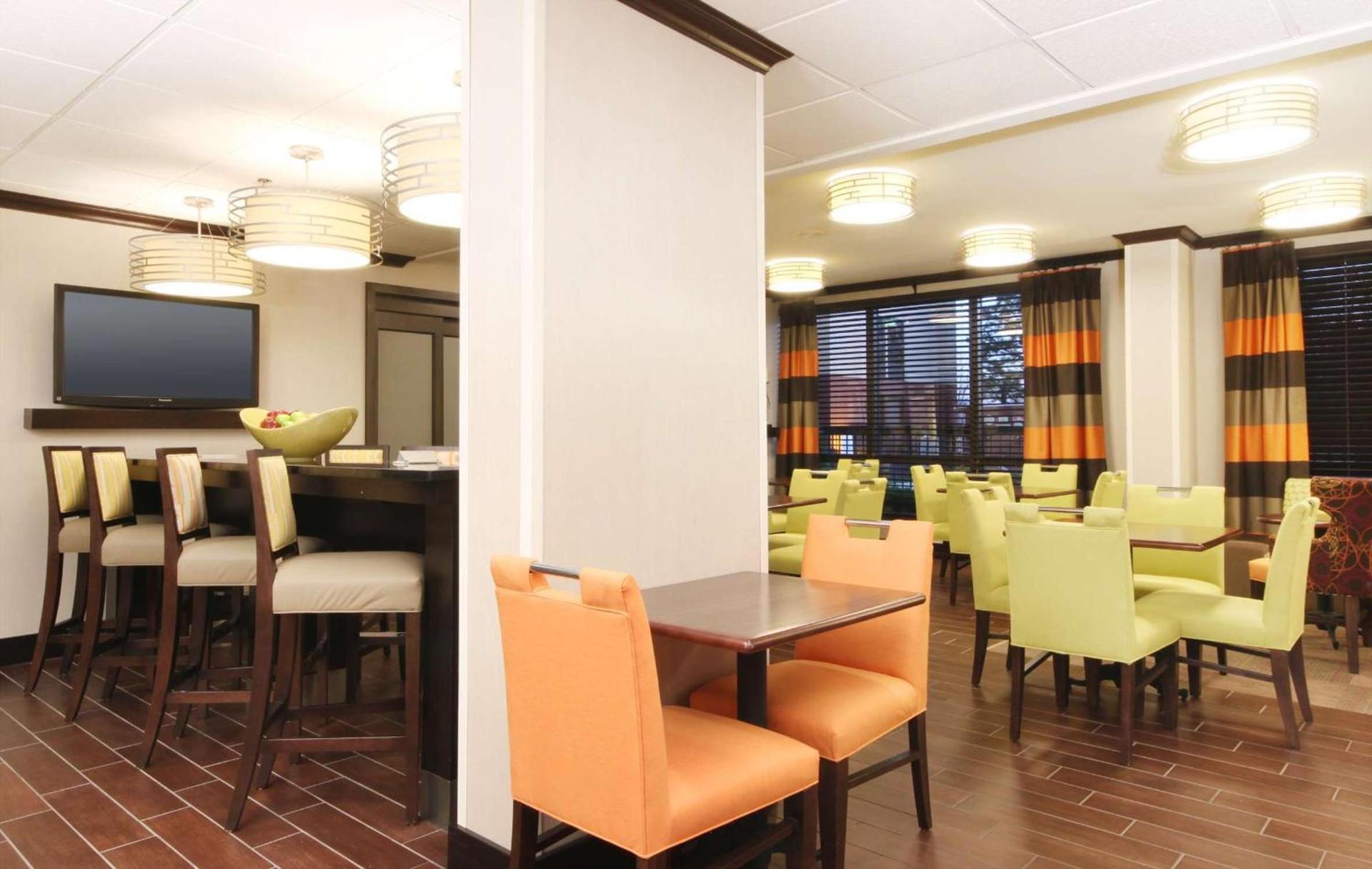 Hampton Inn Overland Park photo 15
