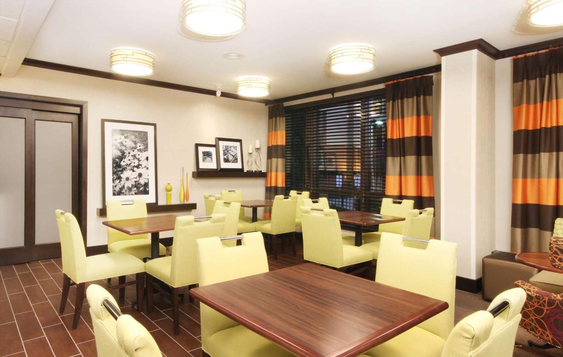 Hampton Inn Overland Park photo 18