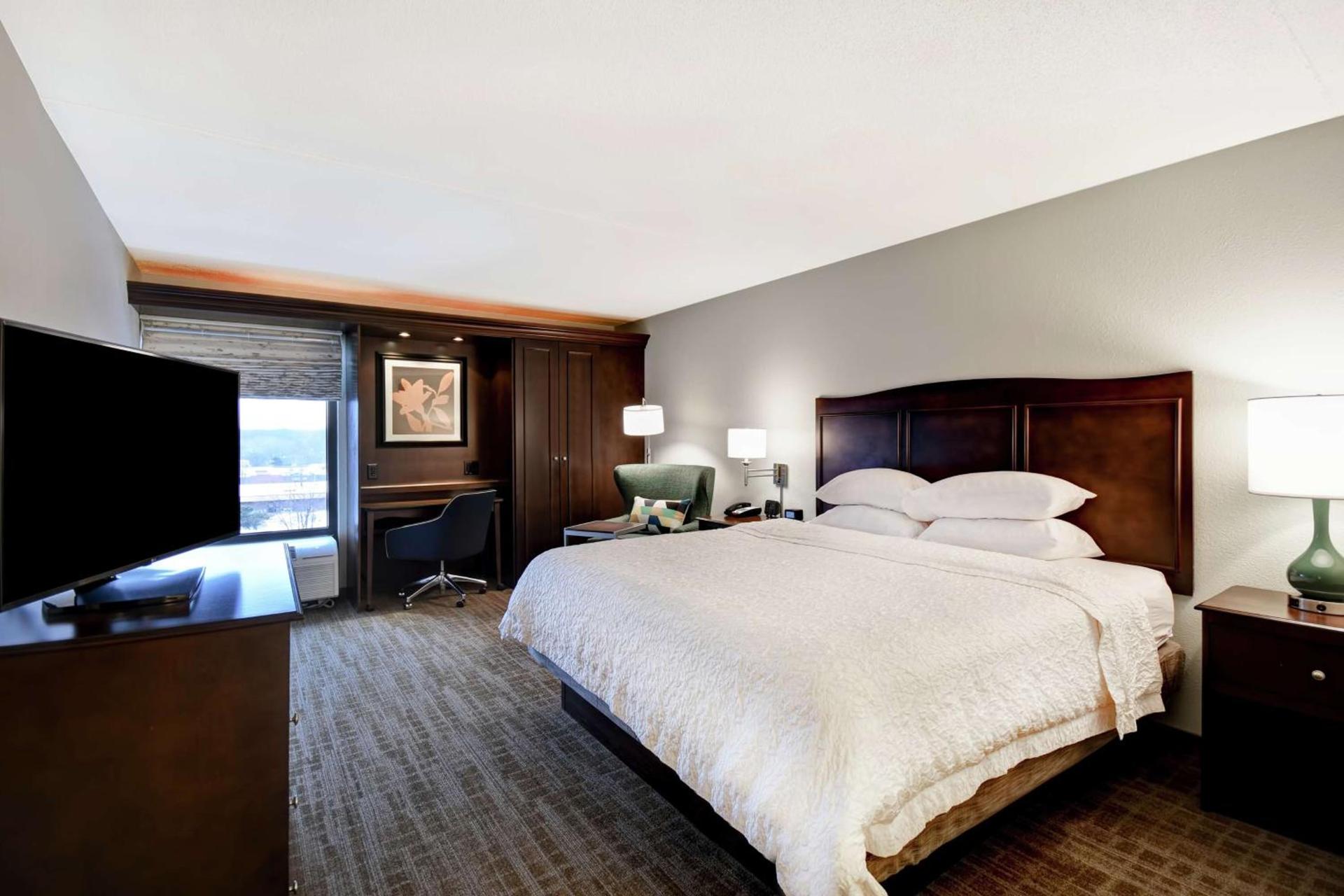 Hampton Inn Overland Park photo 31