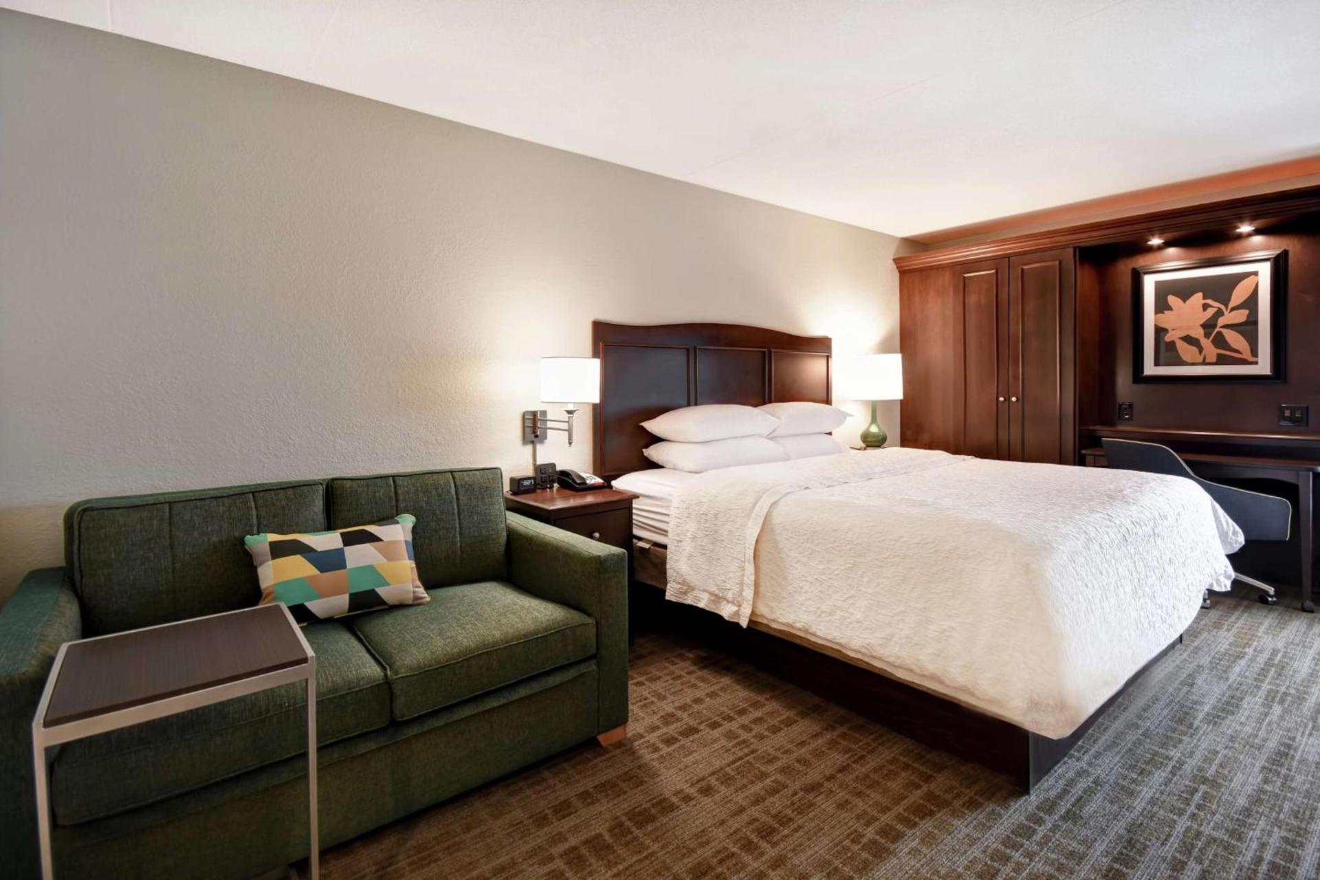 Hampton Inn Overland Park photo 34