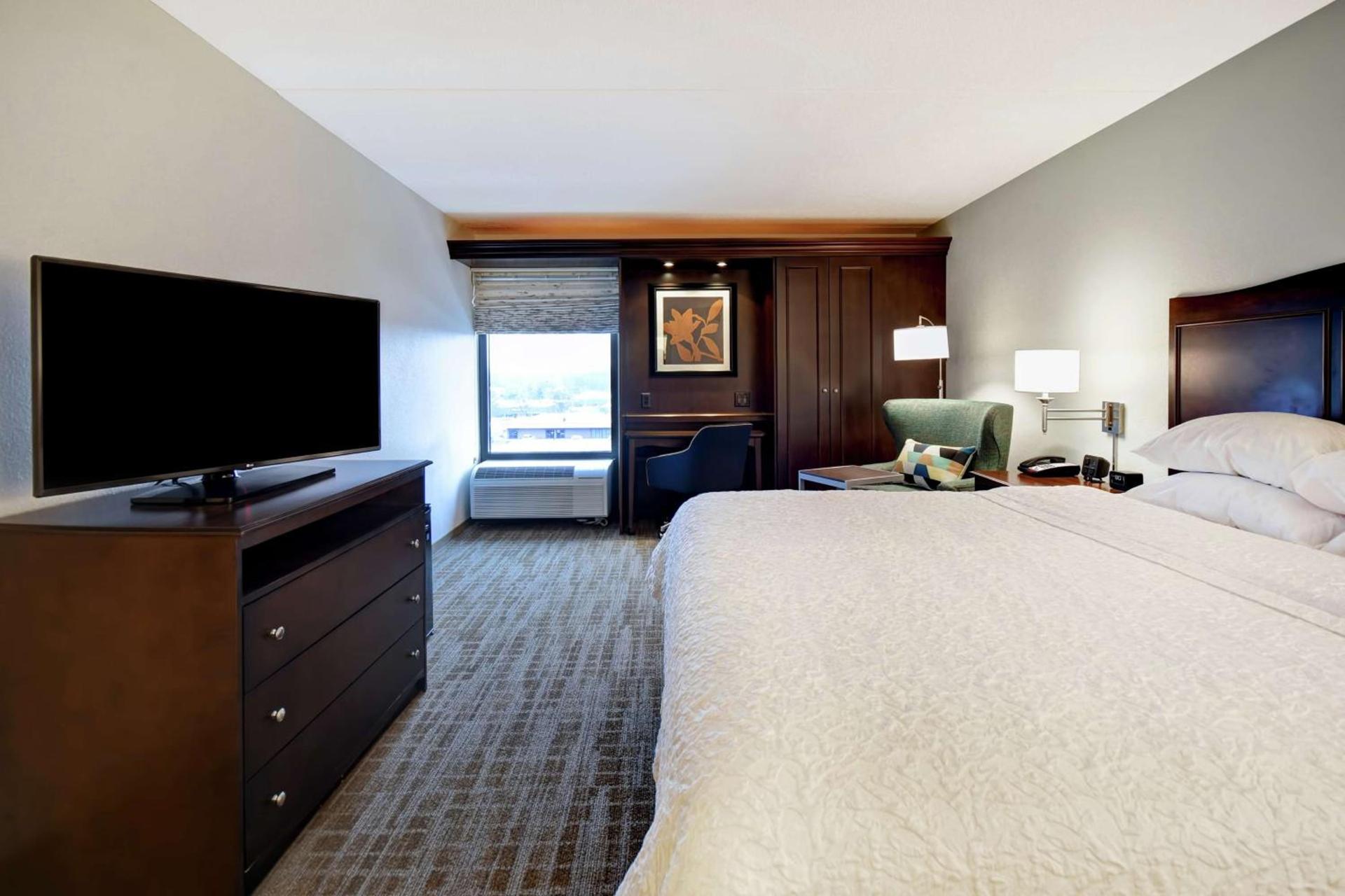 Hampton Inn Overland Park photo 38