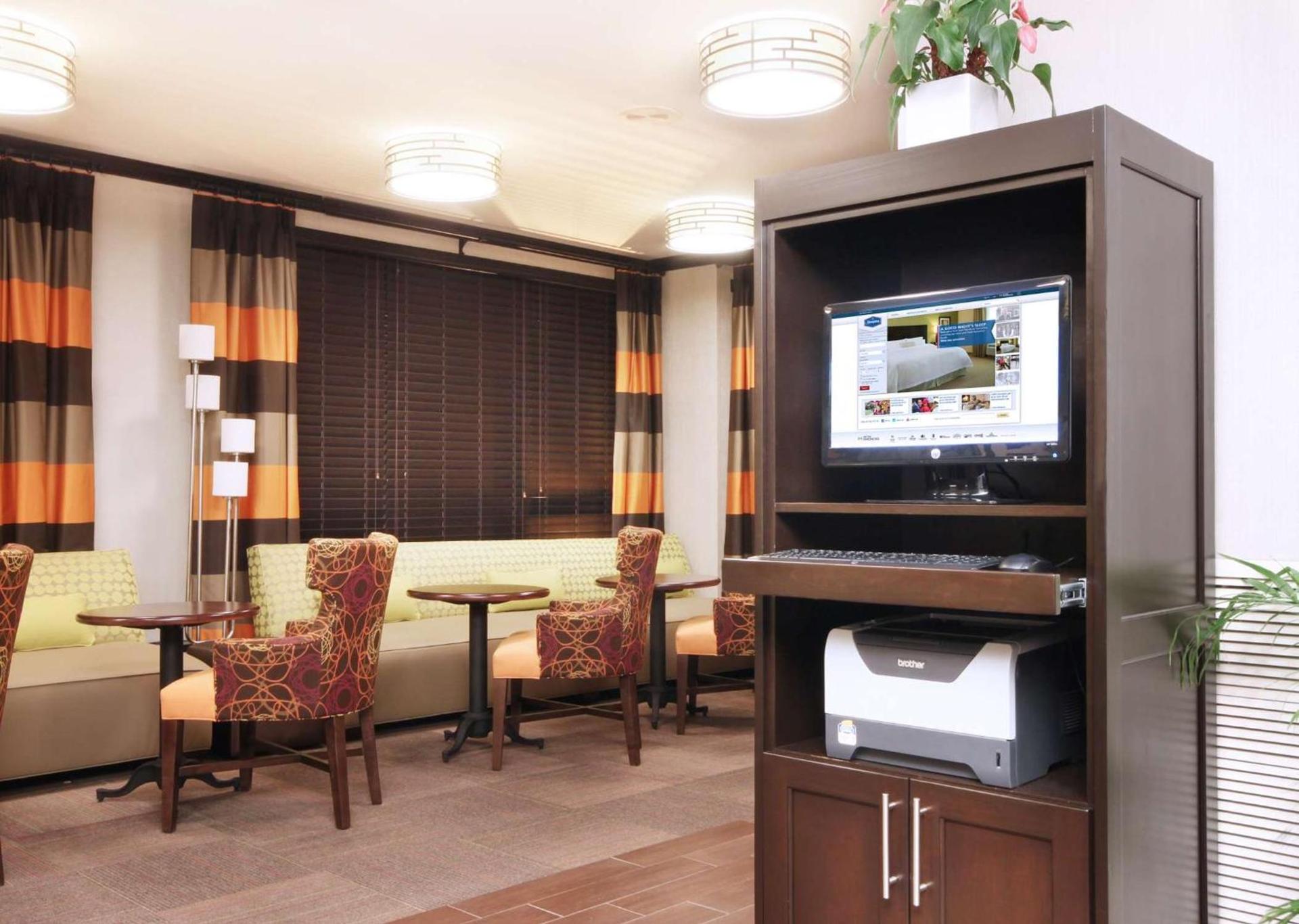 Hampton Inn Overland Park photo 44