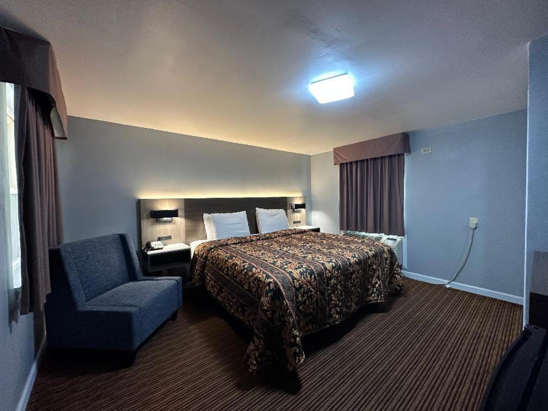 Rodeway Inn & Suites Walhalla photo 11