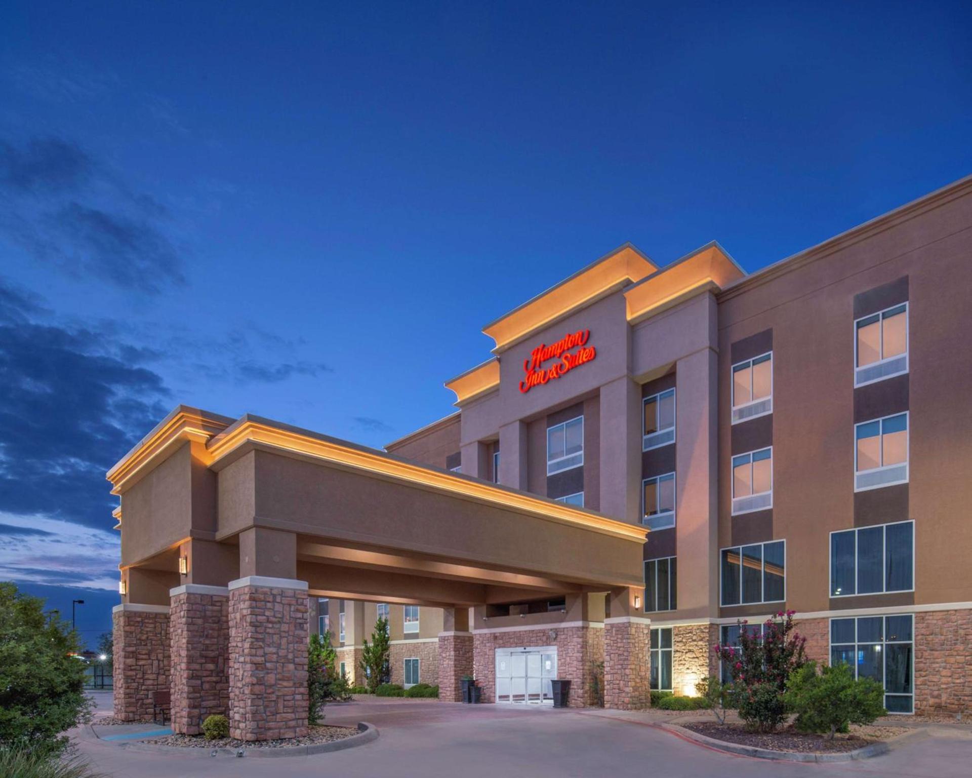 Hampton Inn & Suites Lubbock photo 1
