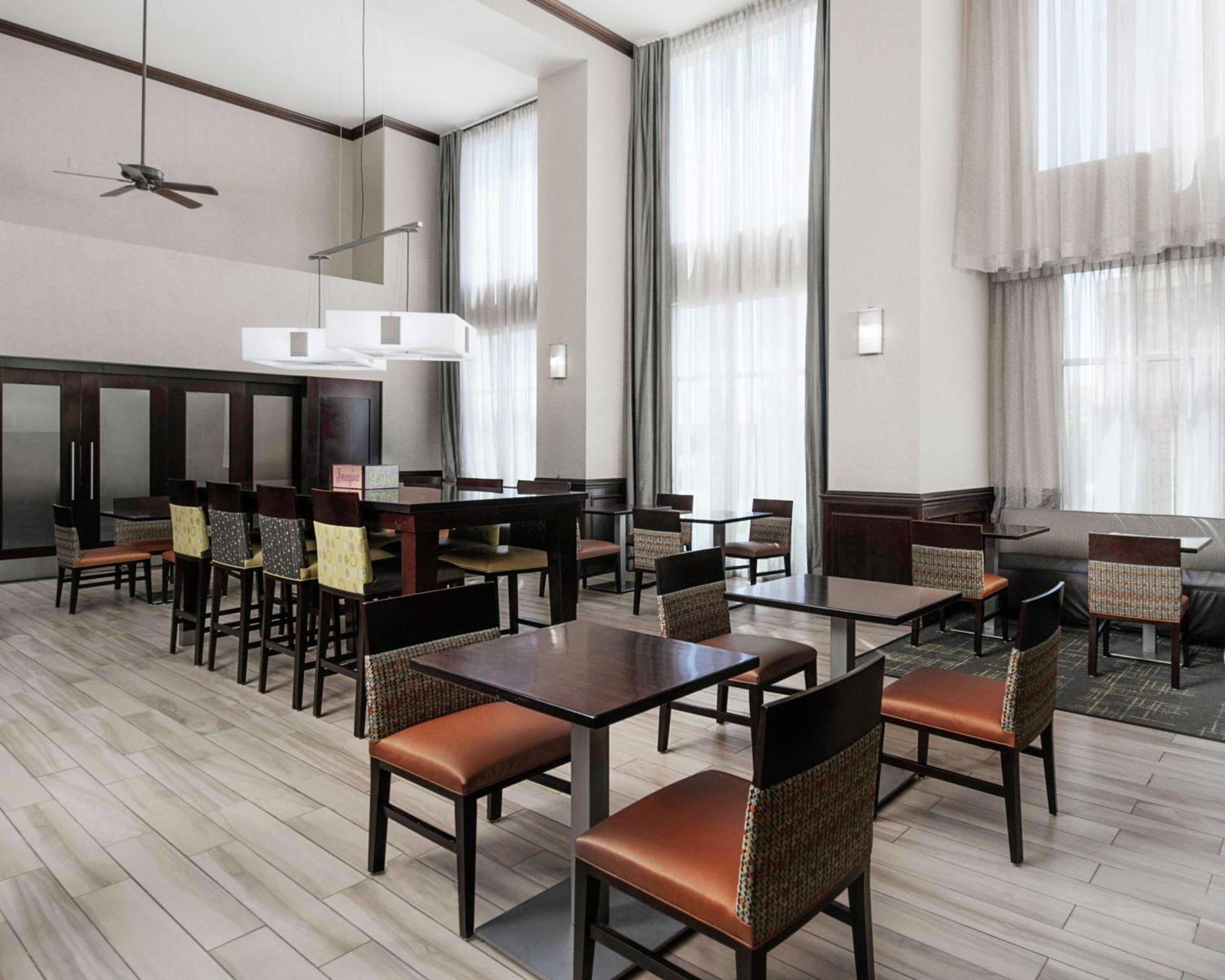 Hampton Inn & Suites Lubbock photo 6