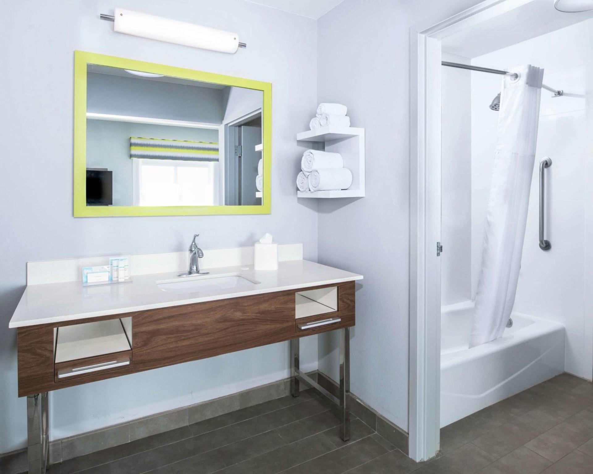 Hampton Inn & Suites Lubbock photo 21