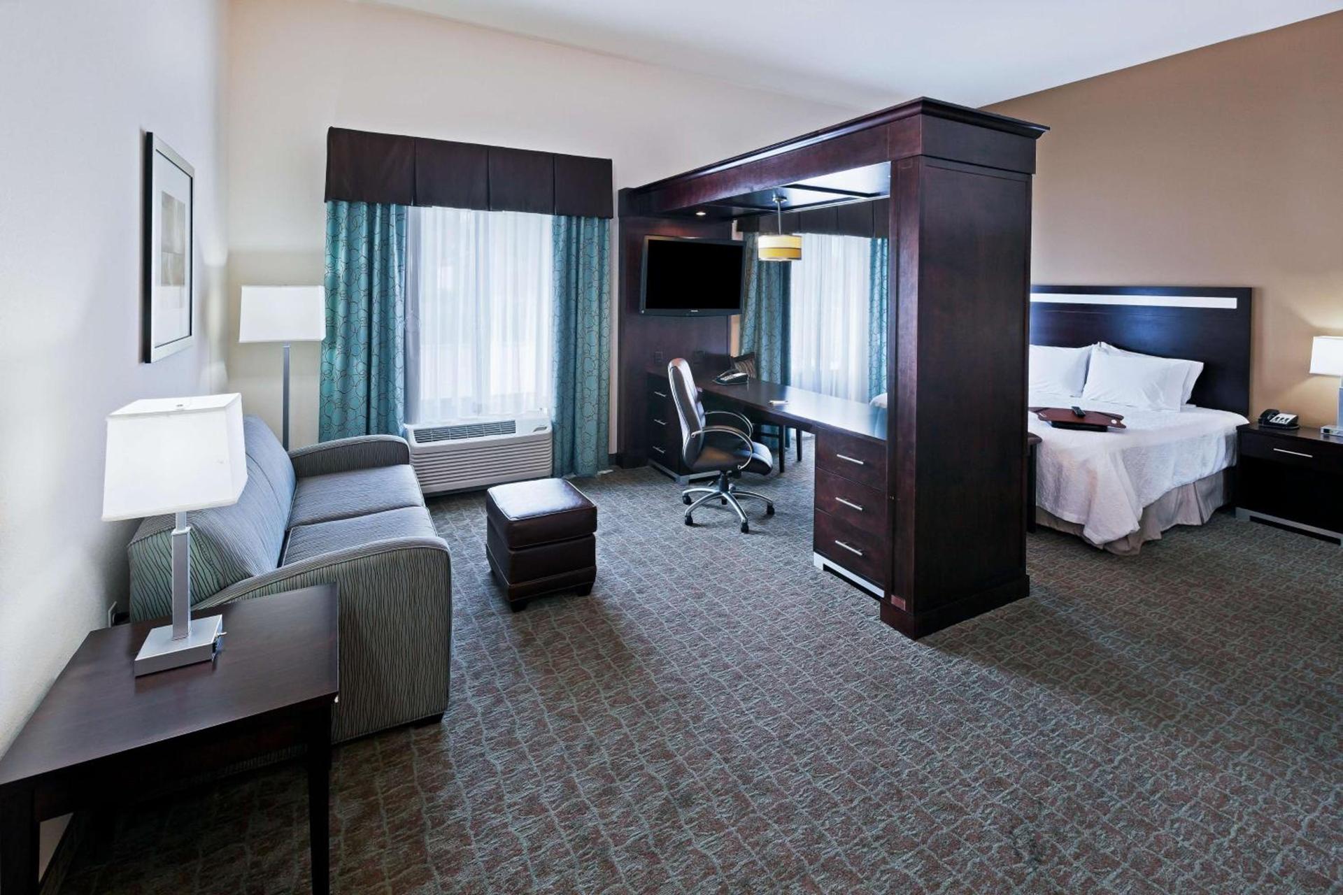 Hampton Inn & Suites Liberal photo 16