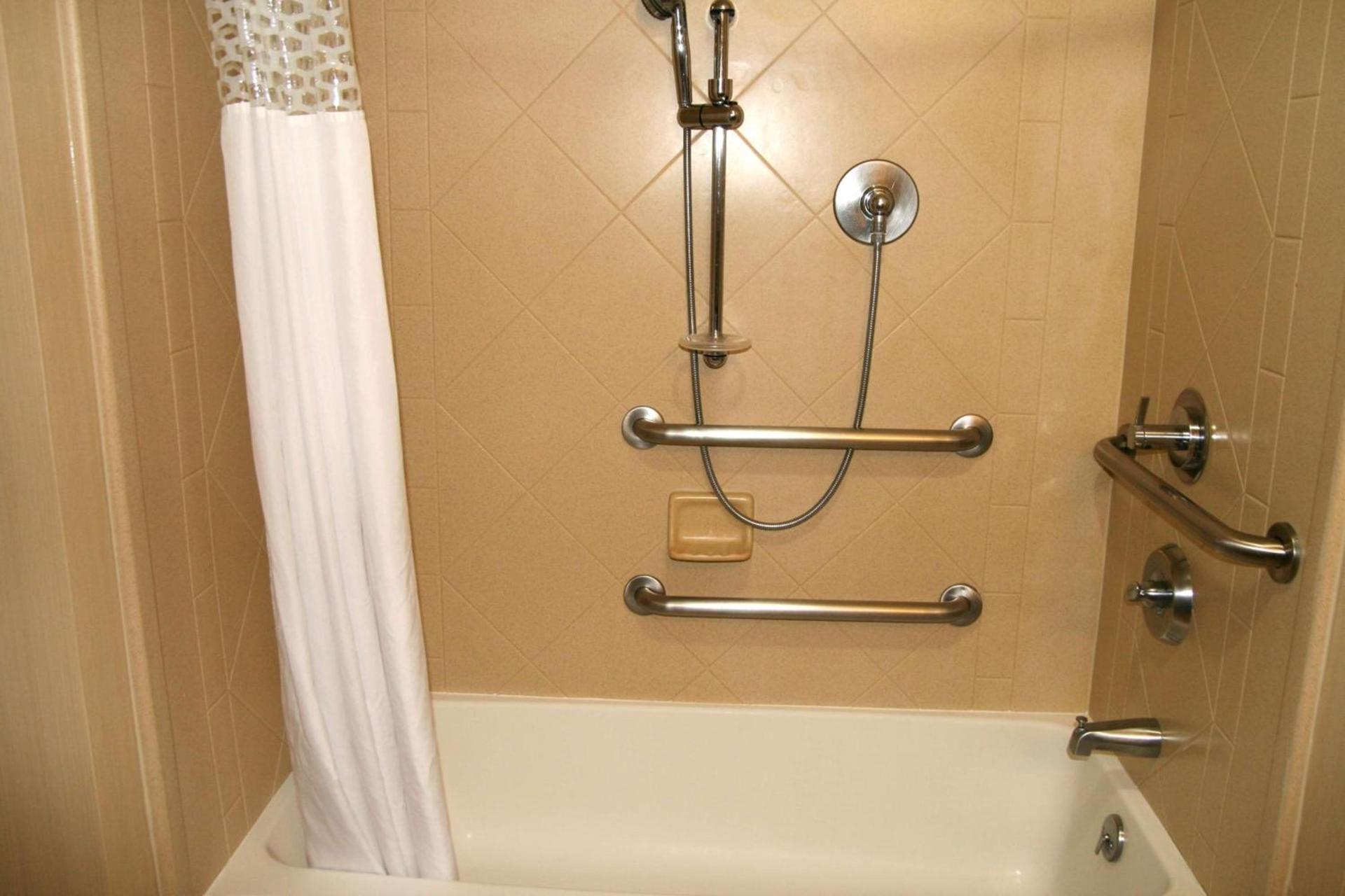 Hampton Inn & Suites Liberal photo 18