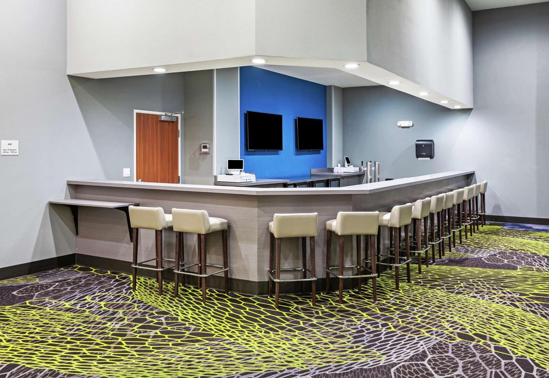 Hampton Inn & Suites Liberal photo 22