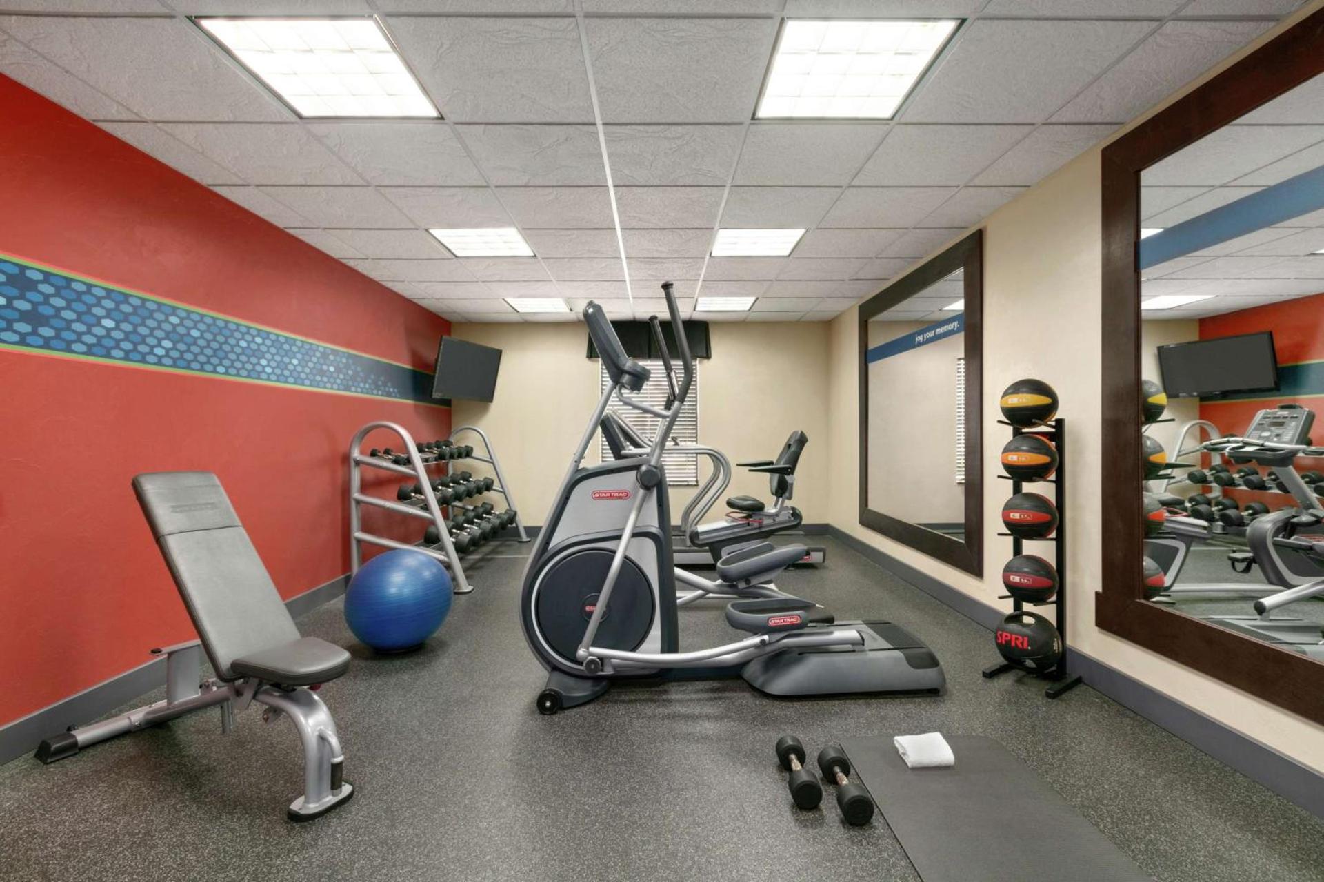 Hampton Inn & Suites Lawton photo 10