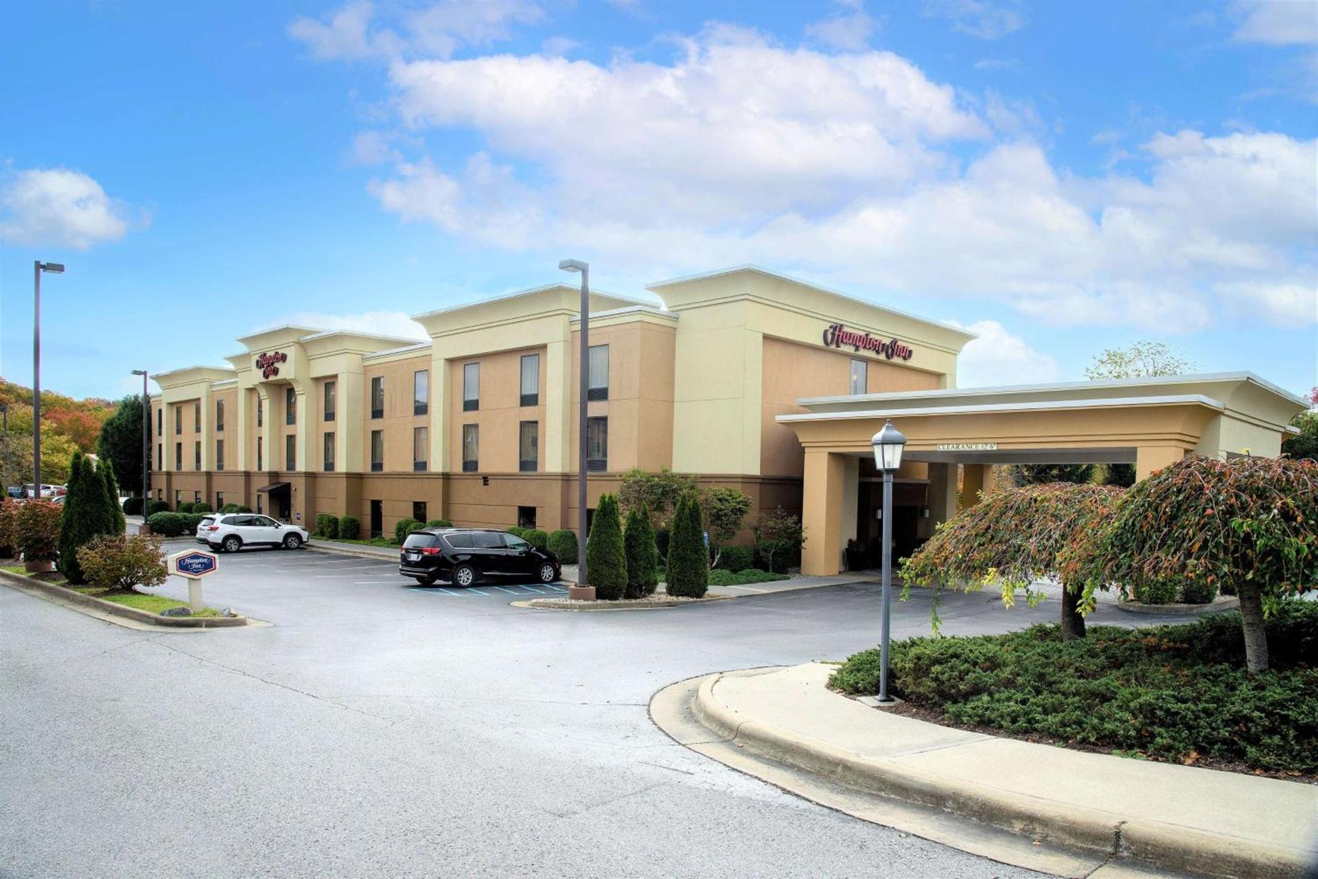 Hampton Inn Lewisburg photo 3