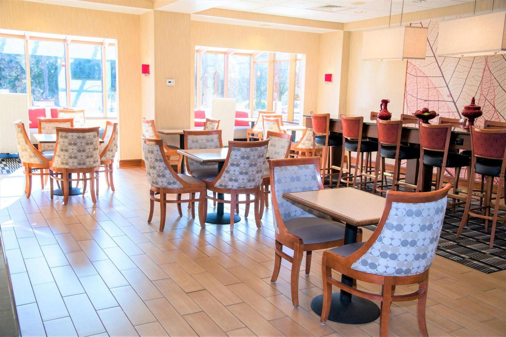 Hampton Inn Lewisburg photo 5