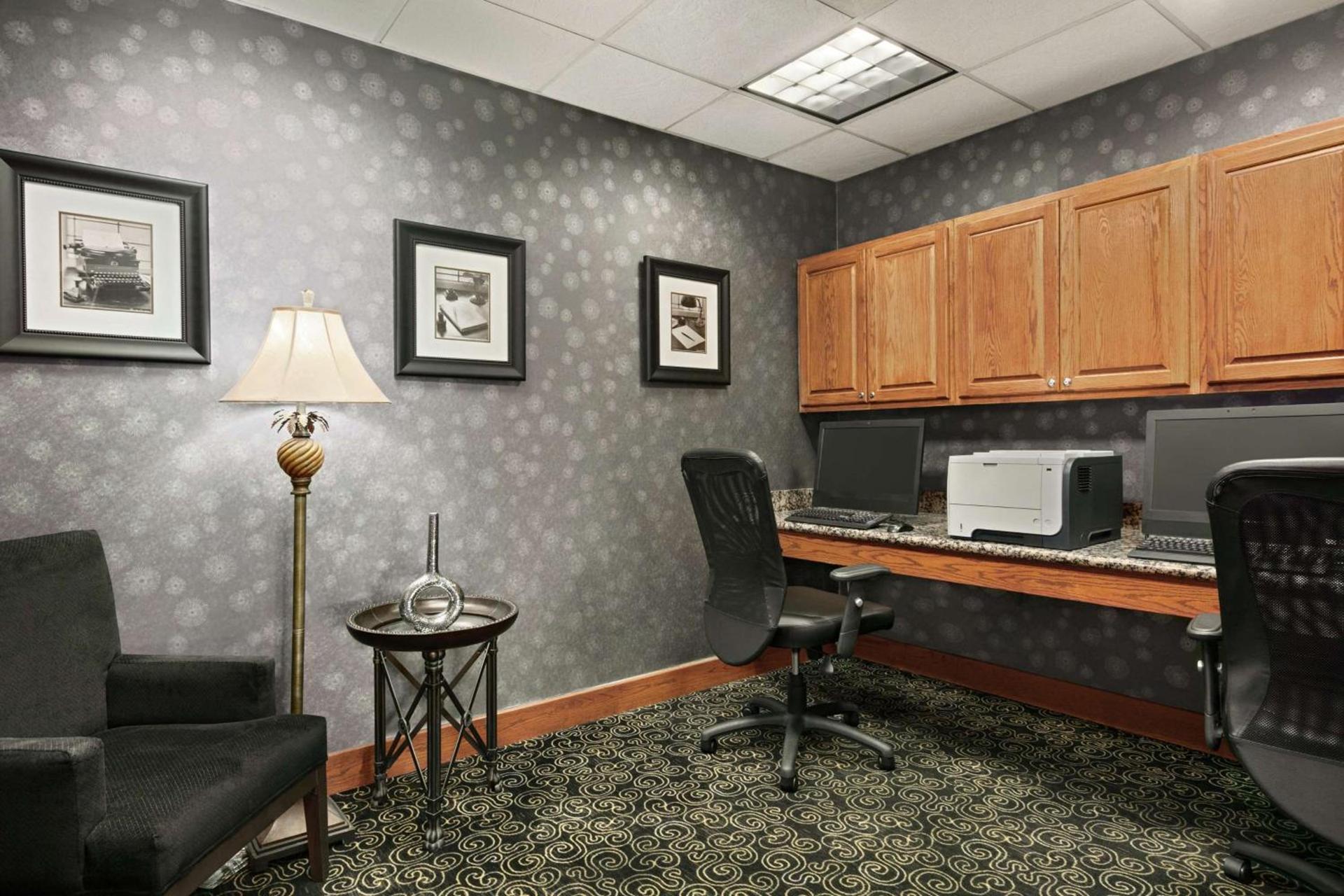 Hampton Inn & Suites Lawton photo 26