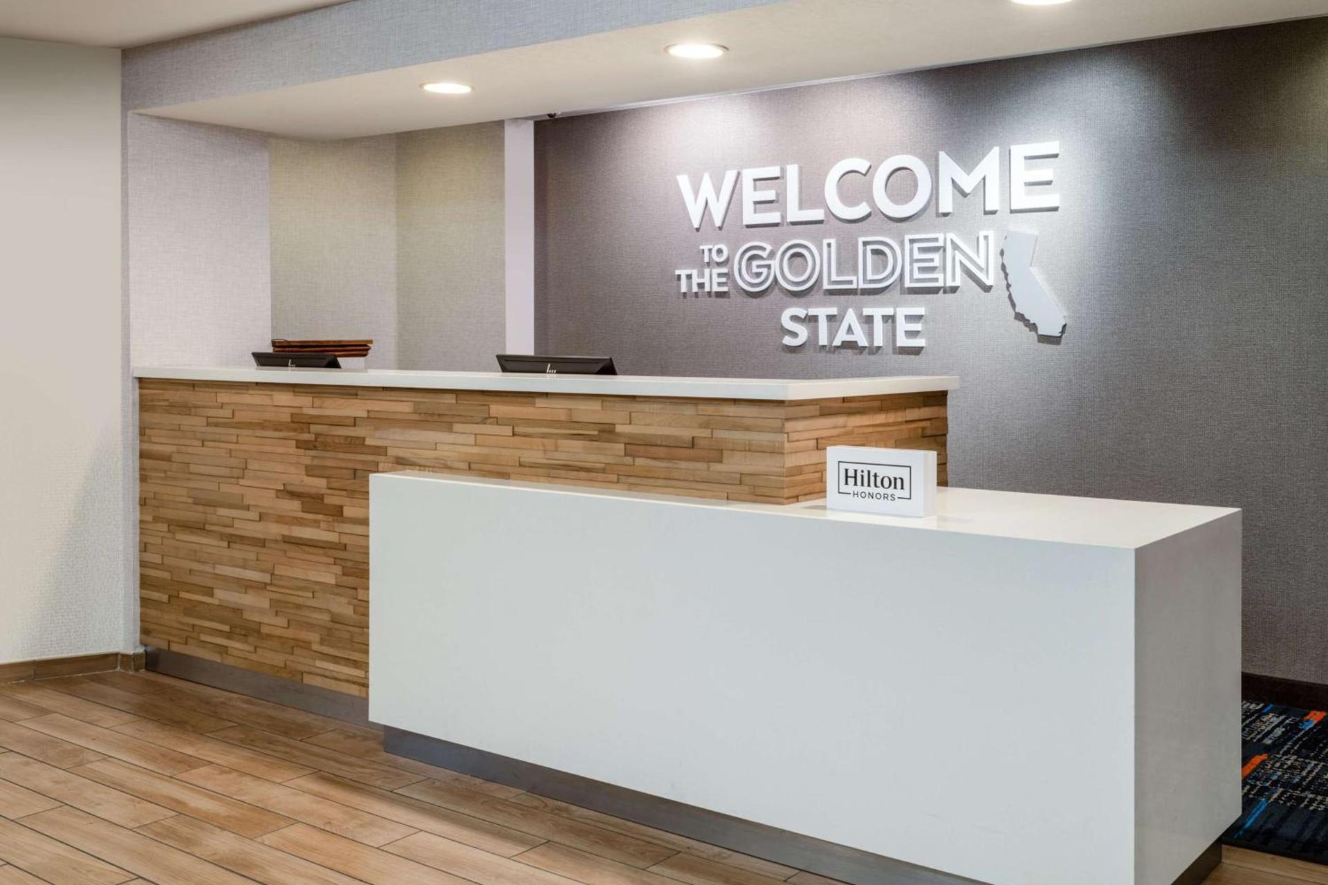 Hampton Inn by Hilton Irvine East - Lake Forest photo 6