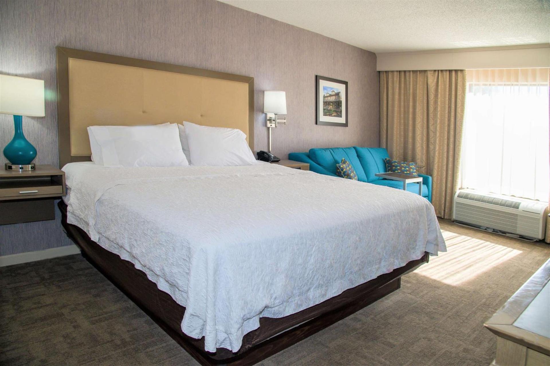 Hampton Inn Lewisburg photo 14