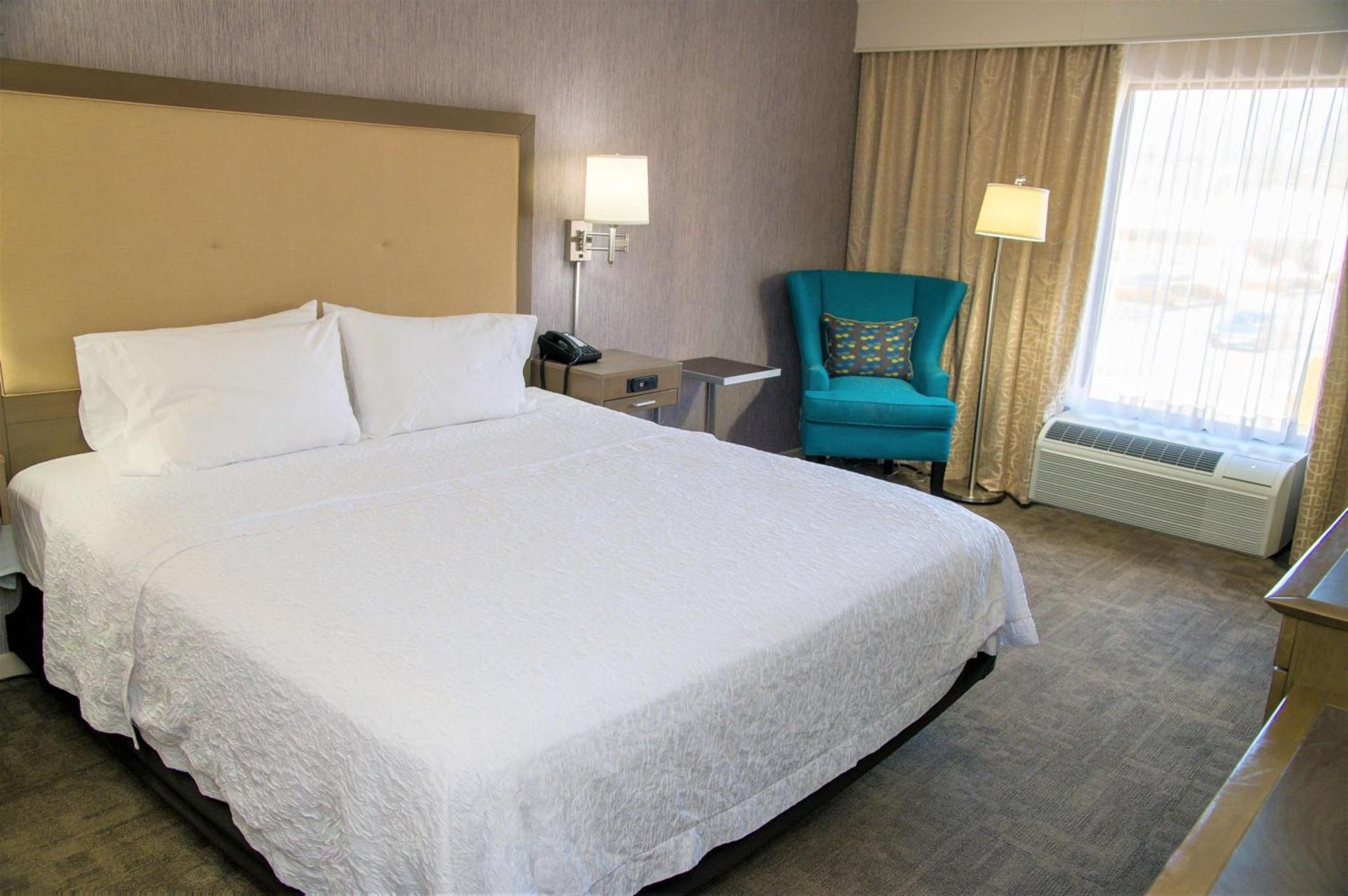 Hampton Inn Lewisburg photo 23