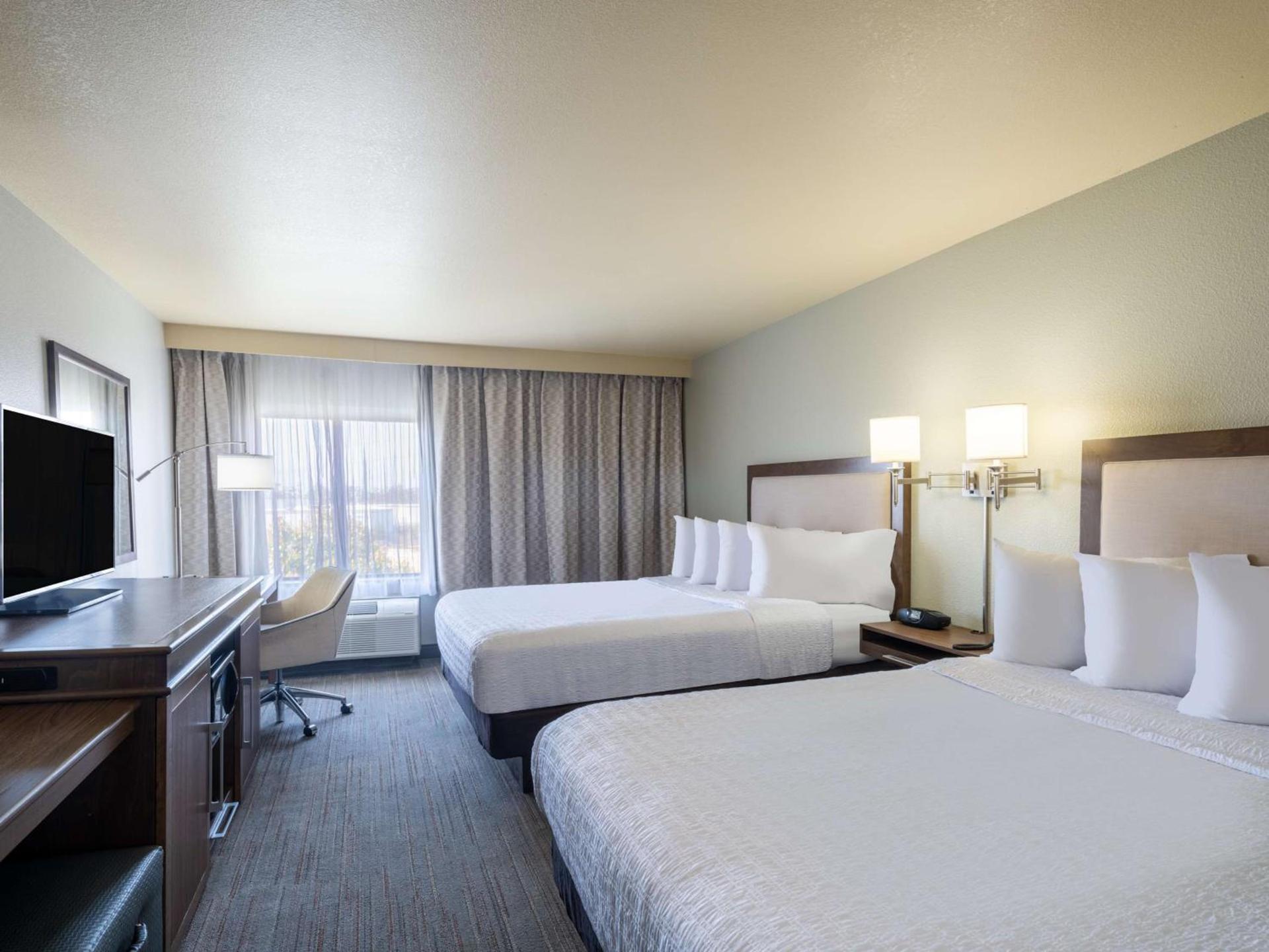 Hampton Inn by Hilton Irvine East - Lake Forest photo 33