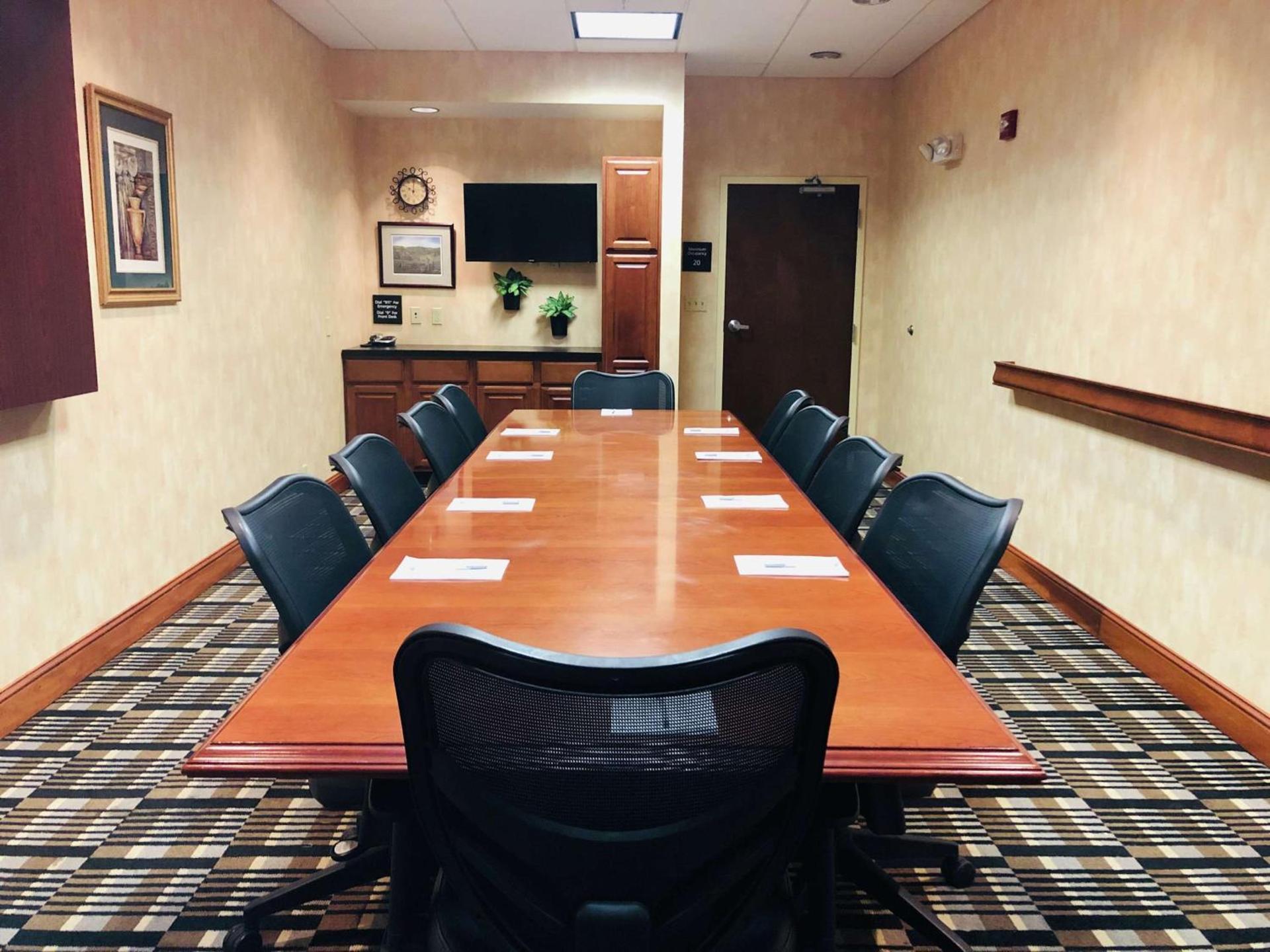 Hampton Inn Lewisburg photo 34