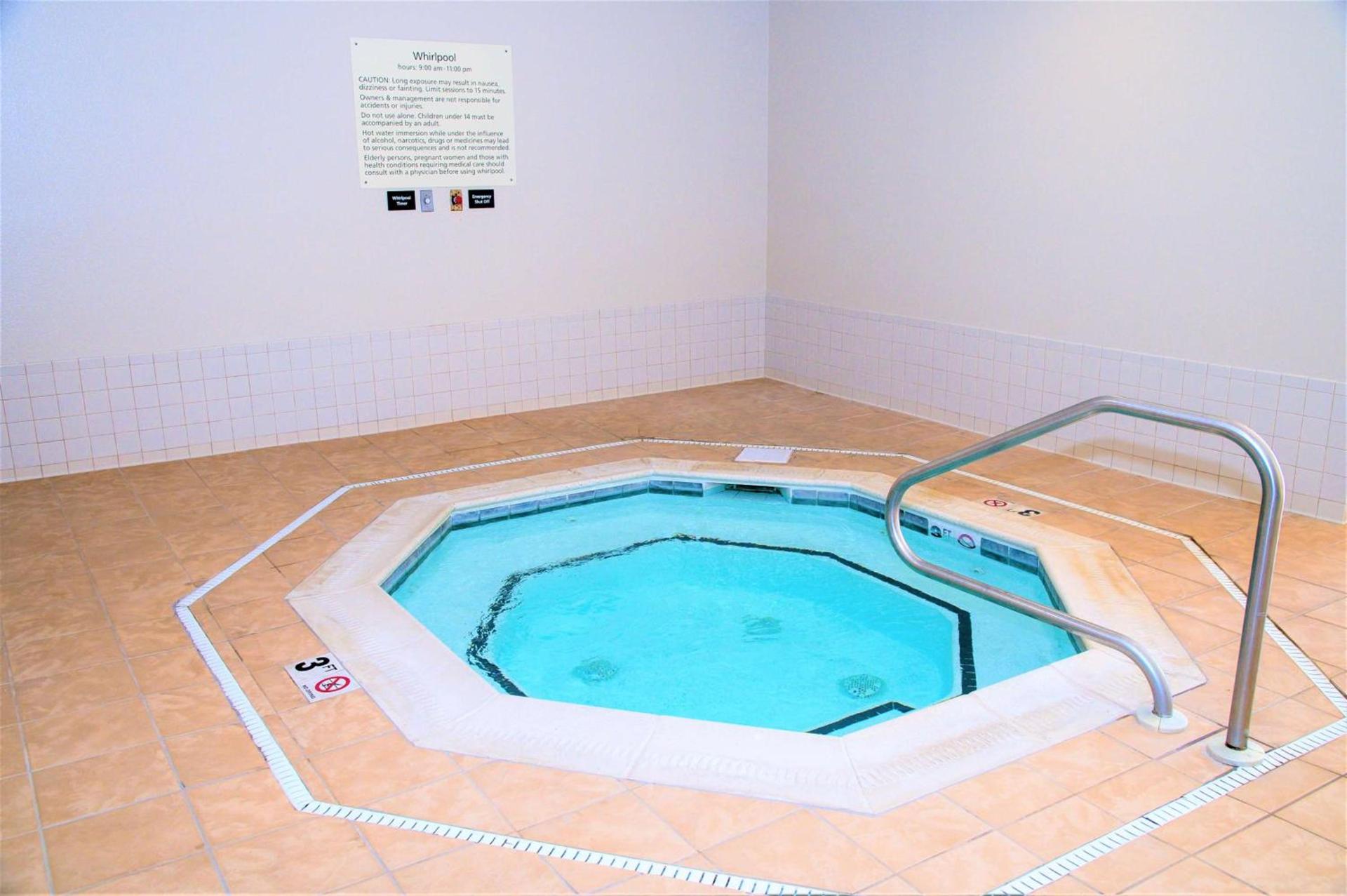 Hampton Inn Lewisburg photo 35