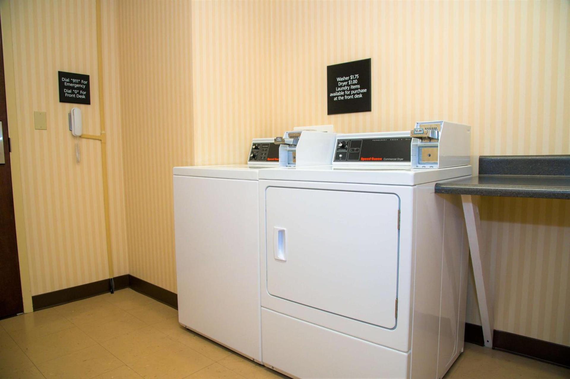 Hampton Inn Lewisburg photo 40