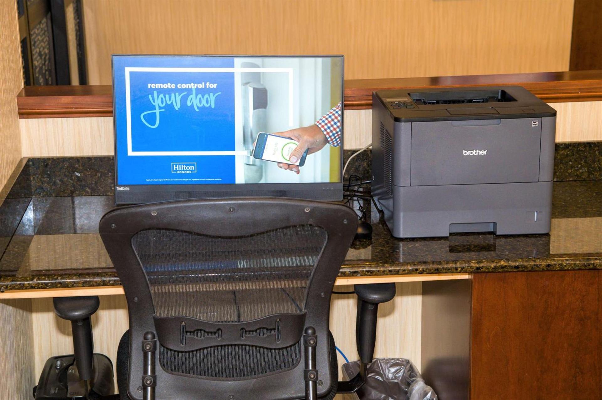 Hampton Inn Lewisburg photo 41
