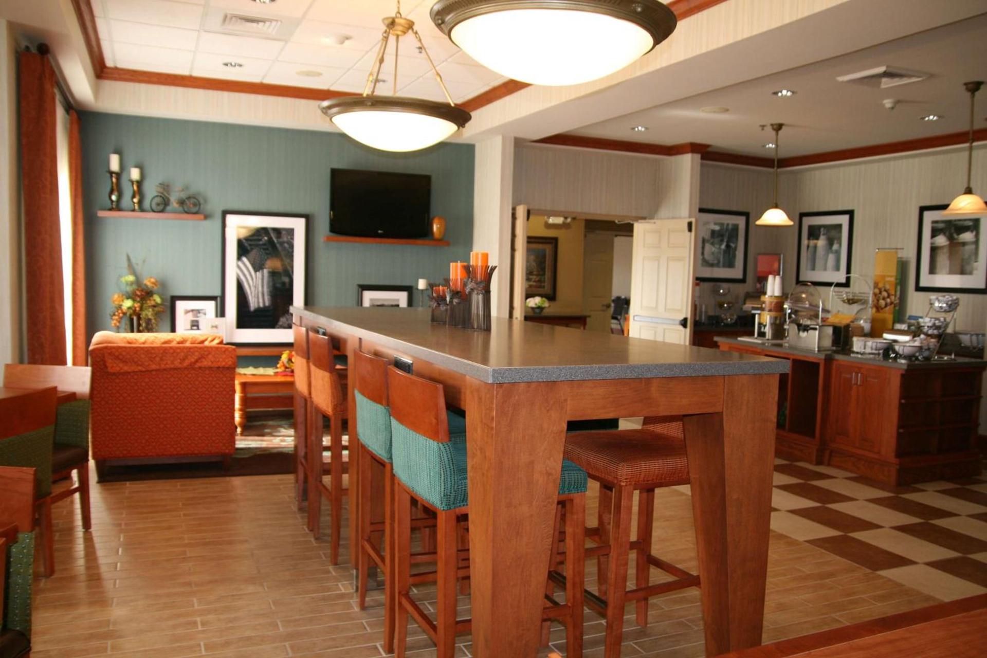 Hampton Inn Lebanon photo 13