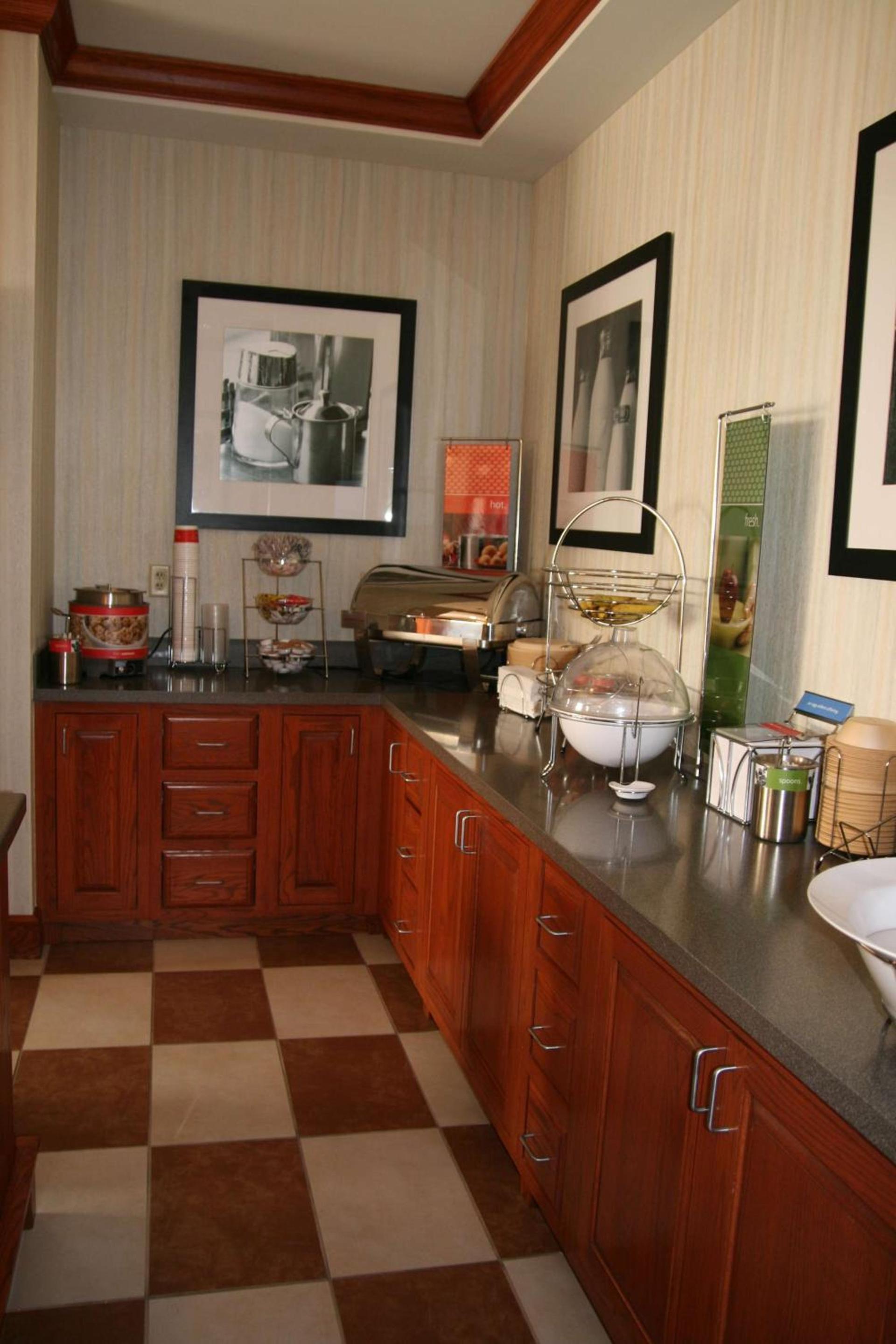 Hampton Inn Lebanon photo 14