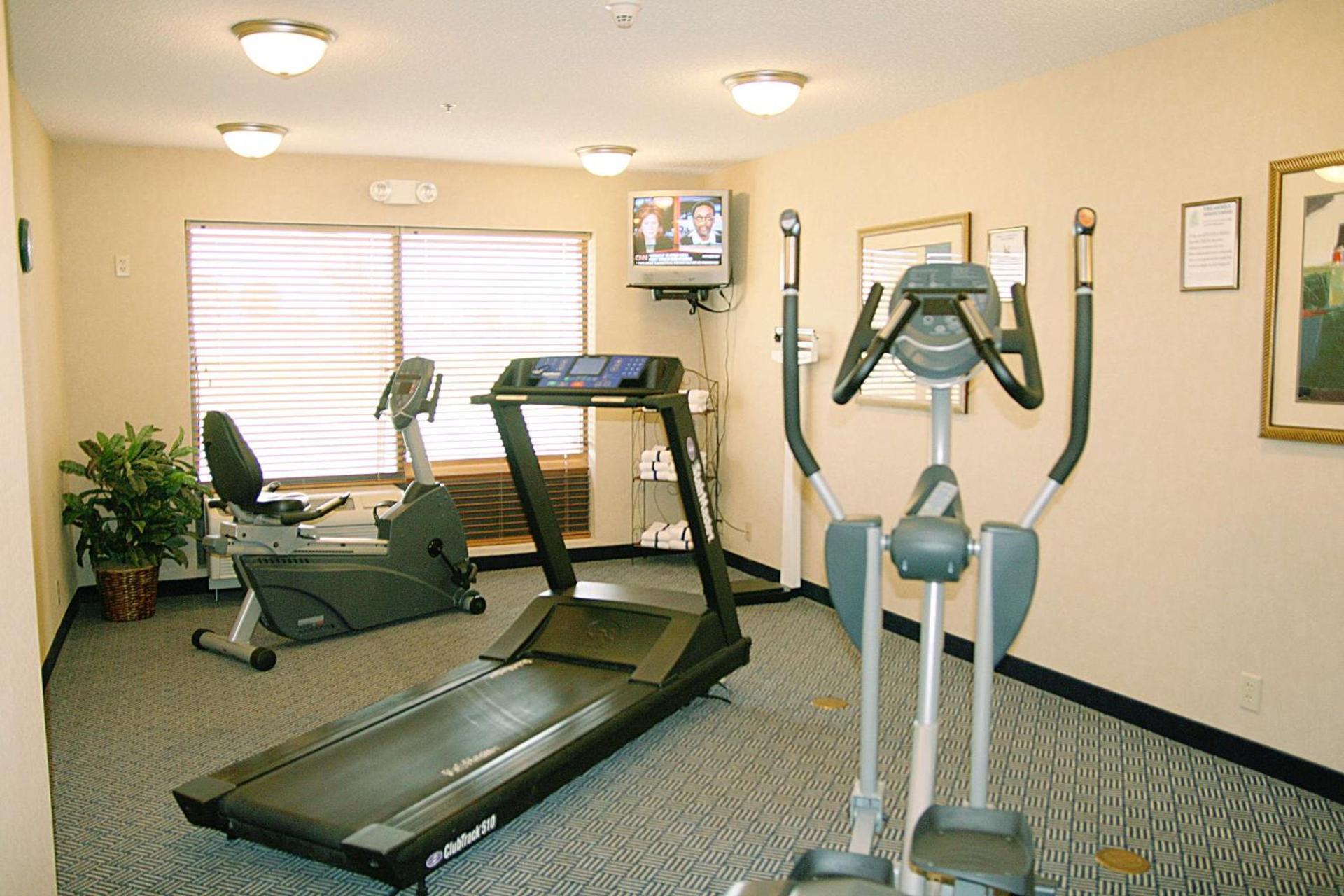 Hampton Inn Lebanon photo 16