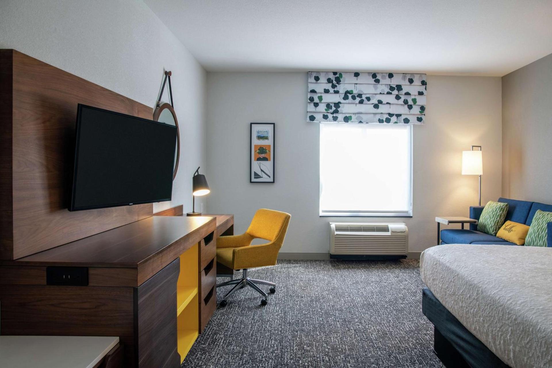Hampton Inn & Suites Sherman Oaks photo 42