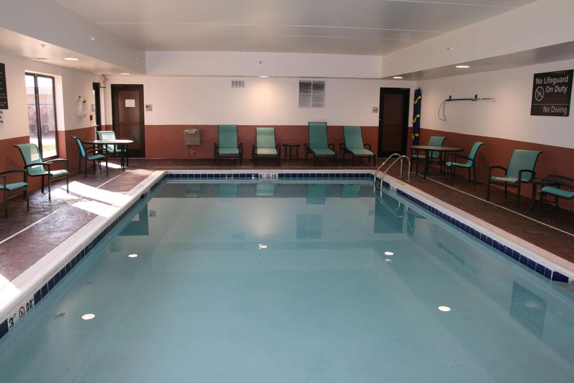 Hampton Inn Morehead photo 8