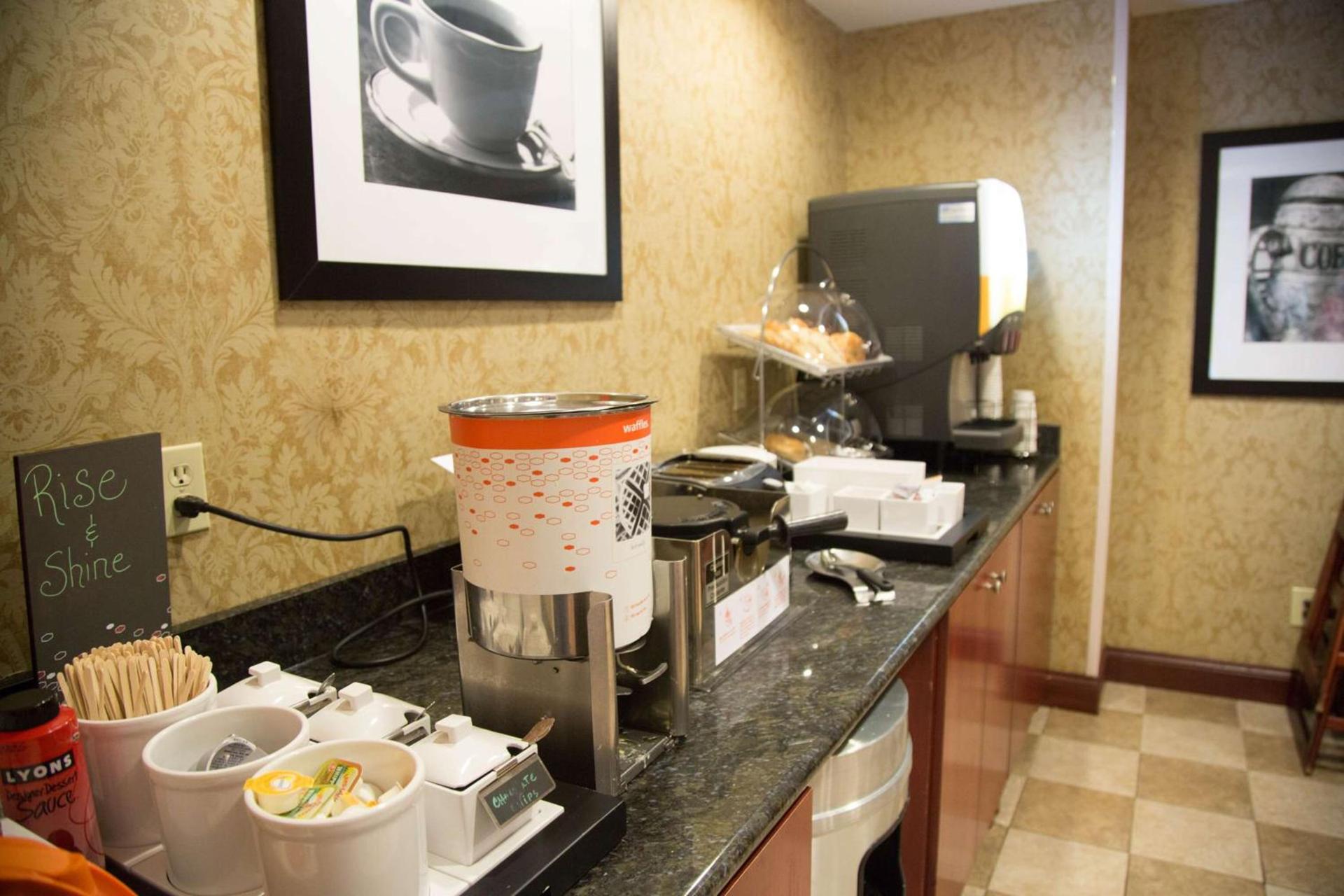 Hampton Inn Morehead photo 13