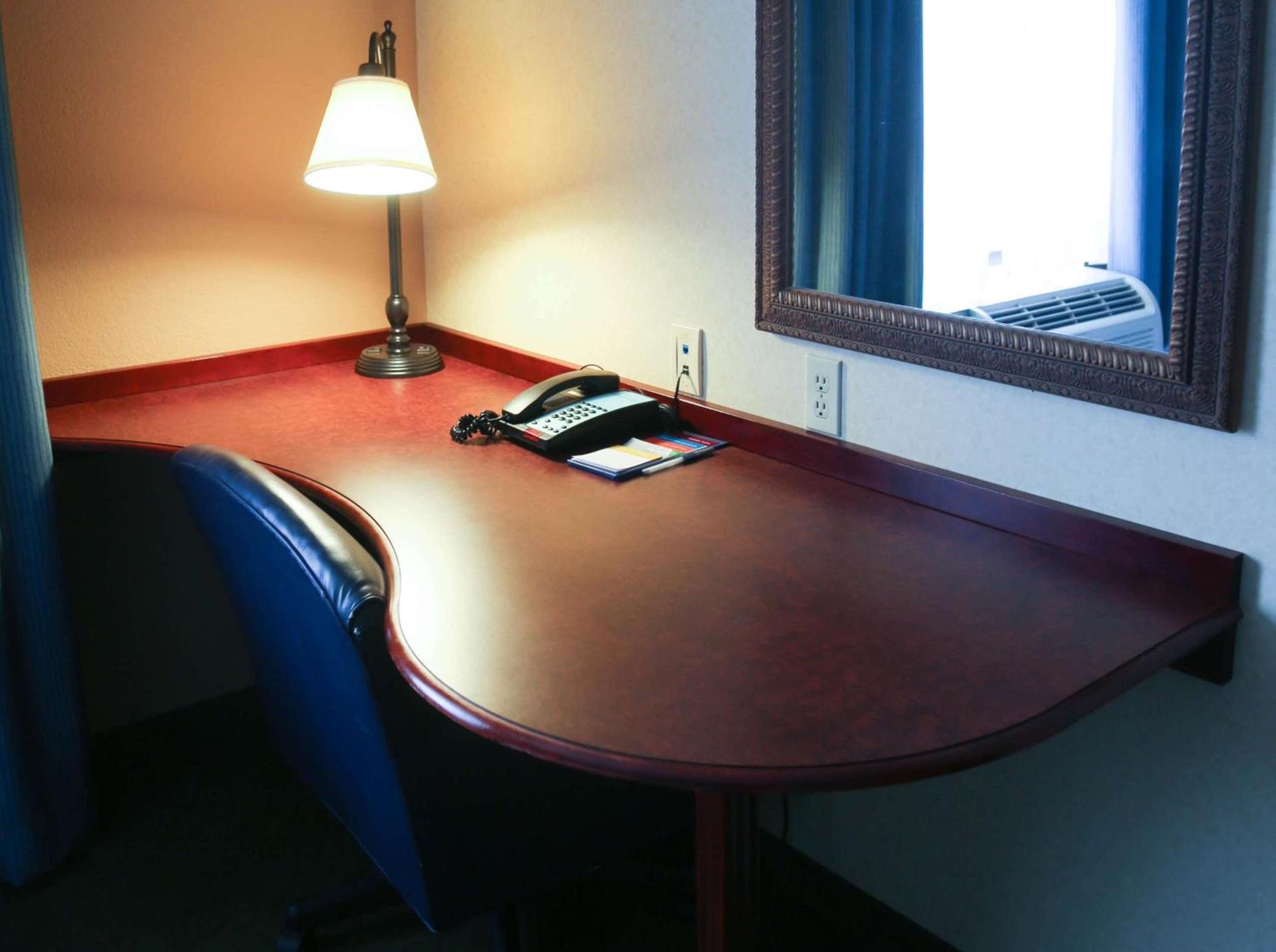 Hampton Inn Morehead photo 16