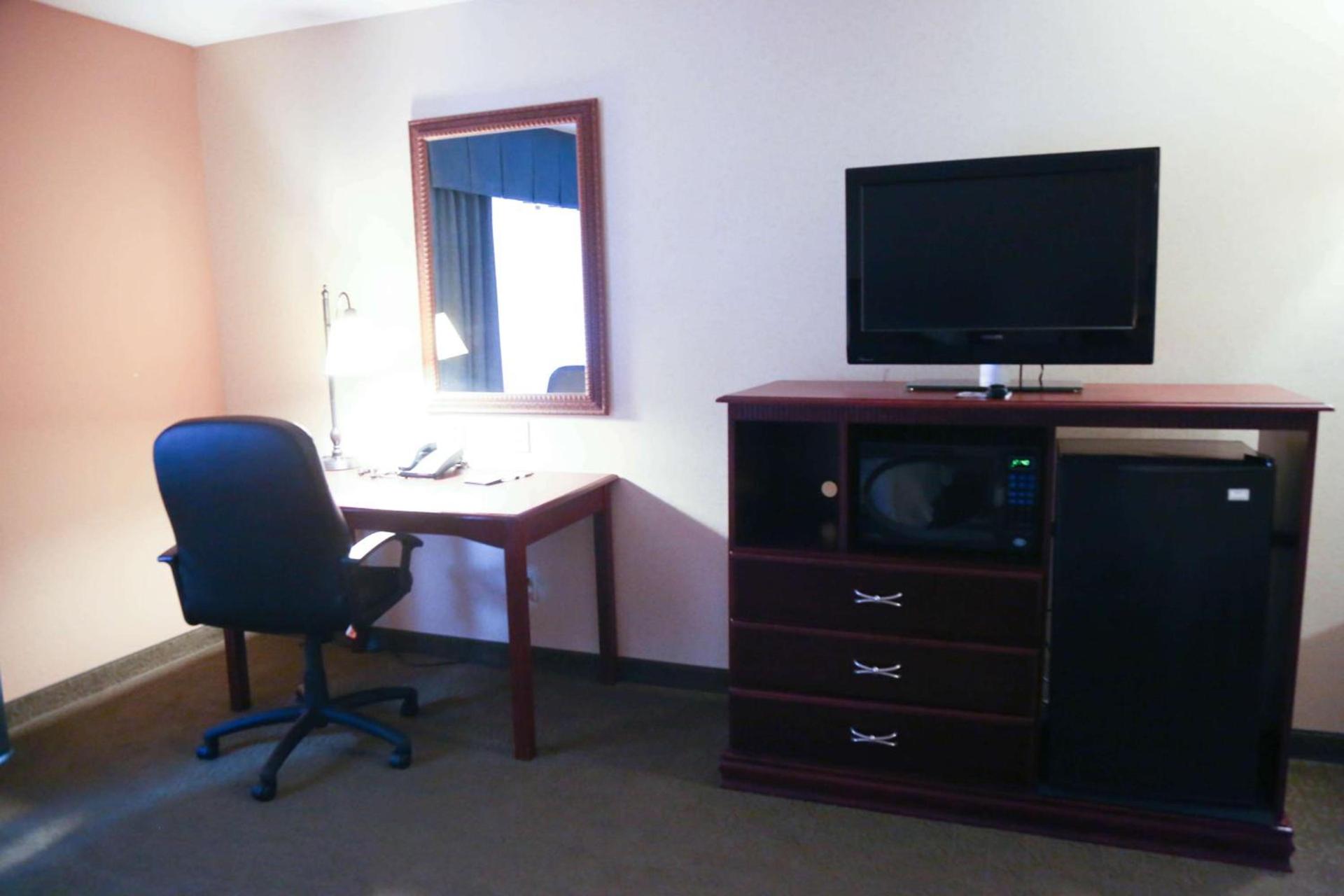 Hampton Inn Morehead photo 18