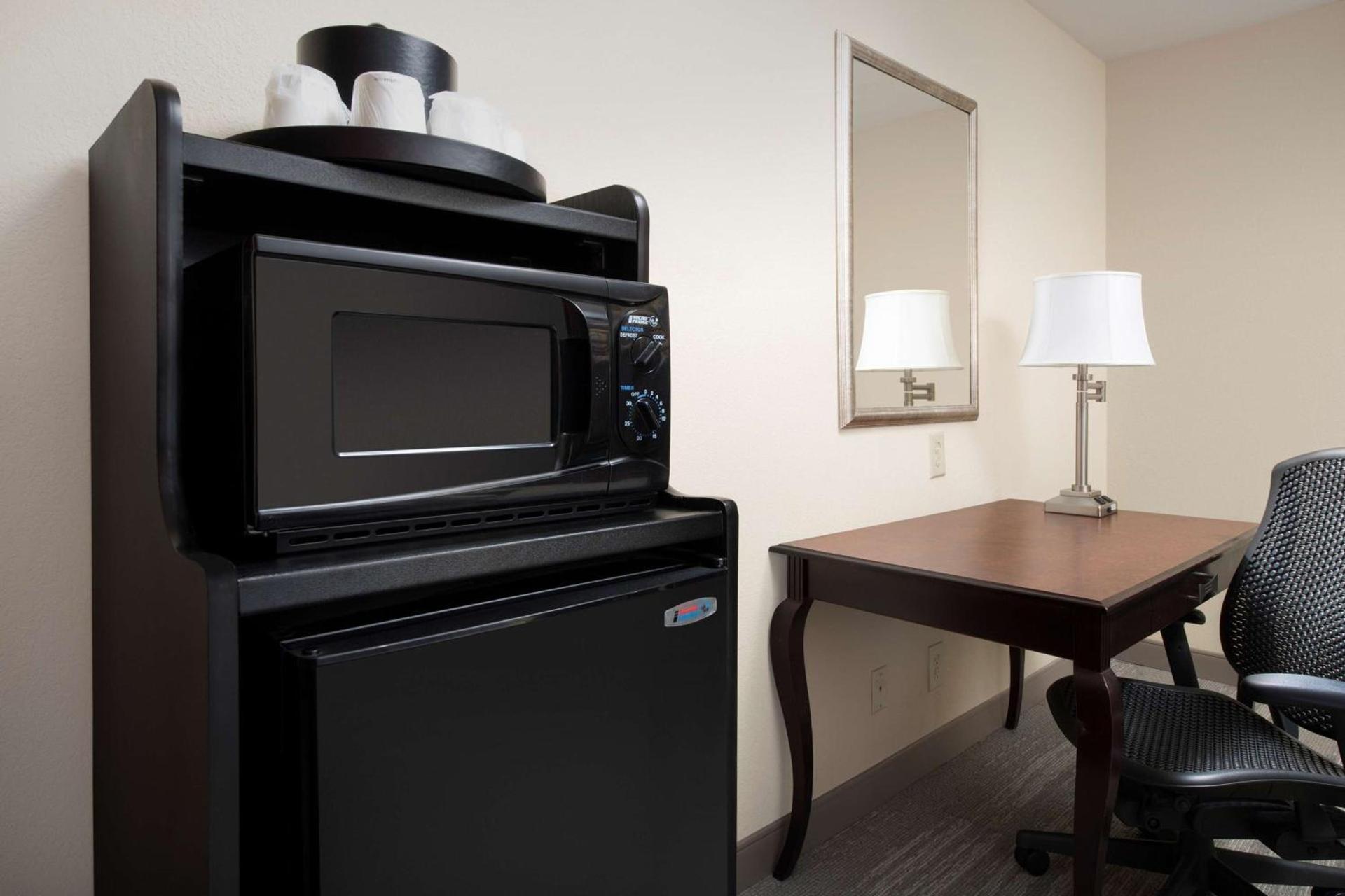 Hampton Inn Lenoir City photo 21