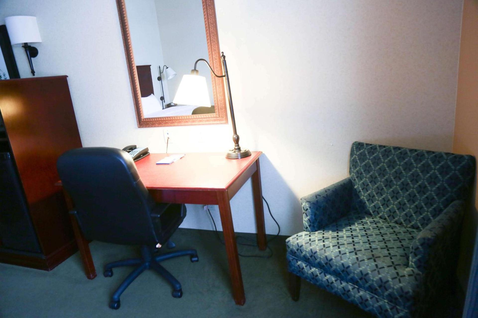 Hampton Inn Morehead photo 31